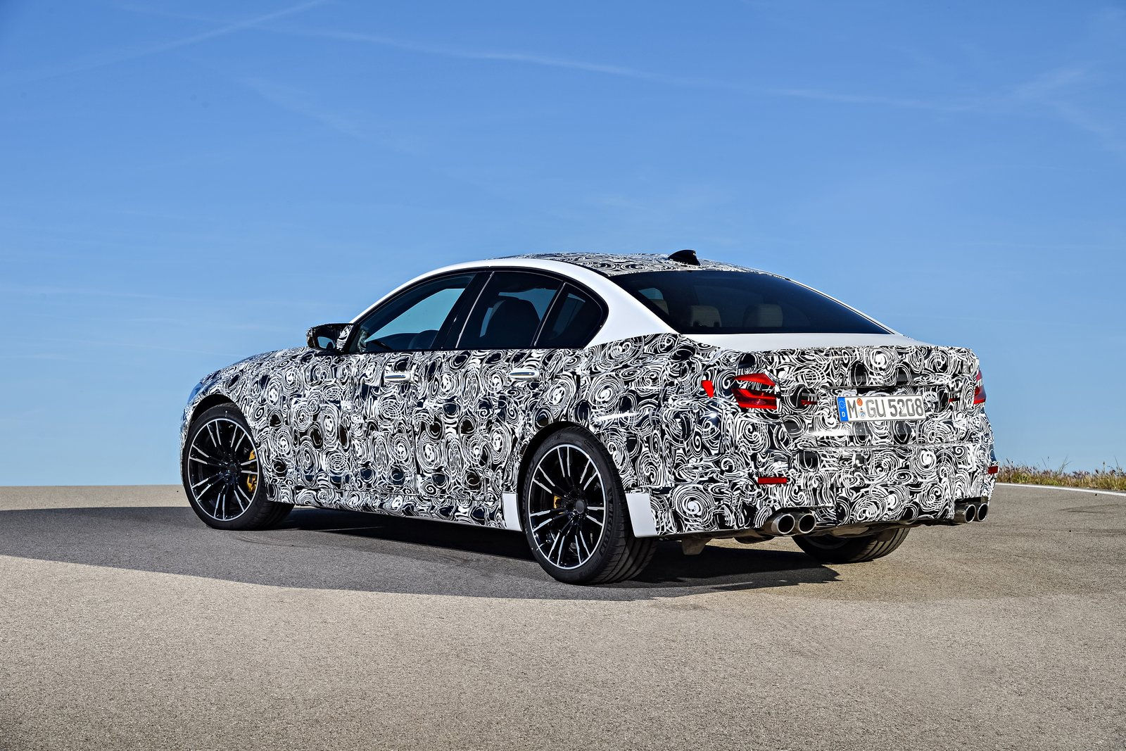 Wallpaper #-nMFgo4BFI5NbQks0xis40 Video 2018 BMW M5 with Xdrive Kicks Off with Impressive Power and