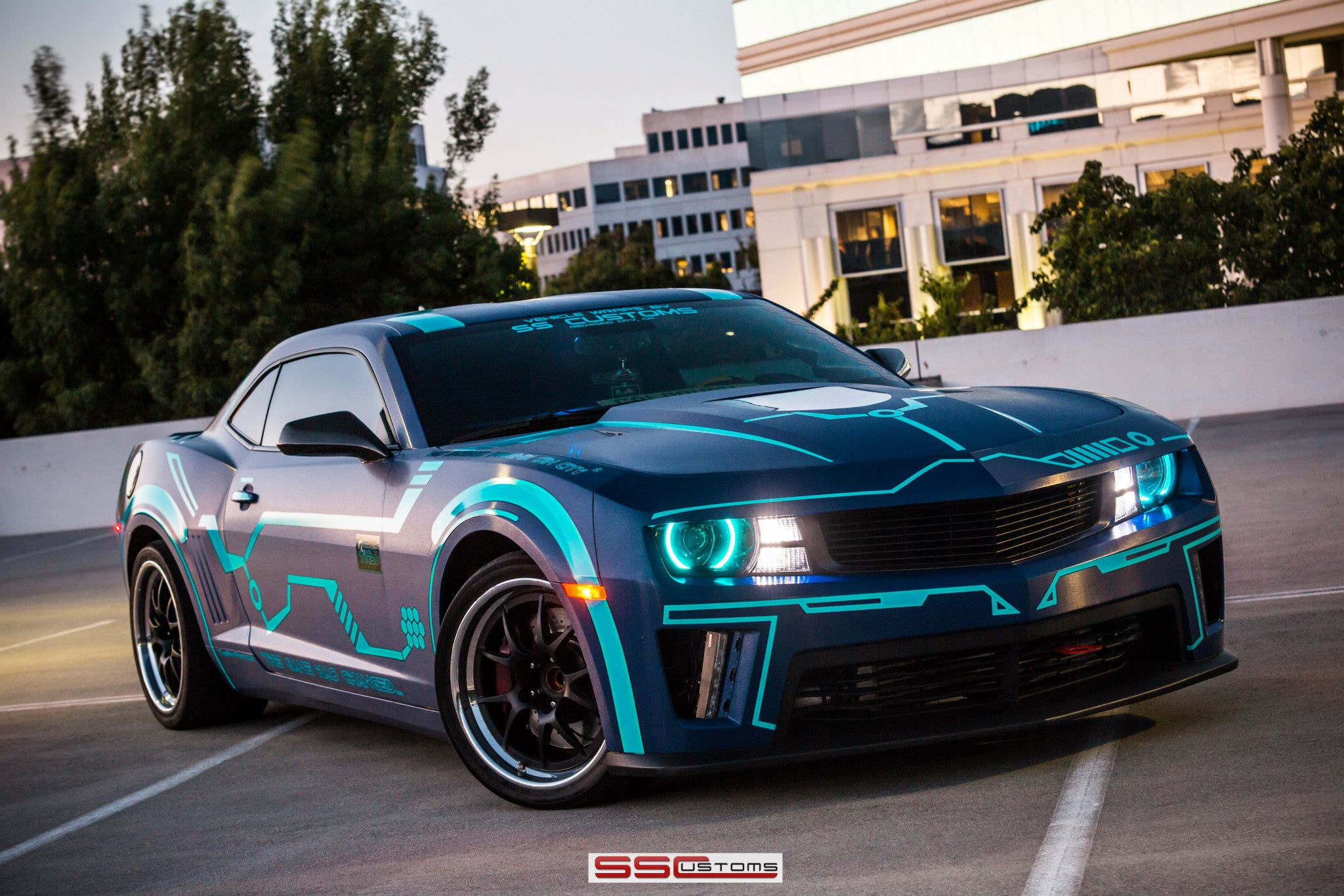 Wallpaper #6xnQHI8BtGB6xQ78H3X723 Ss Customs Chevrolet Camaro in a Tron Theme