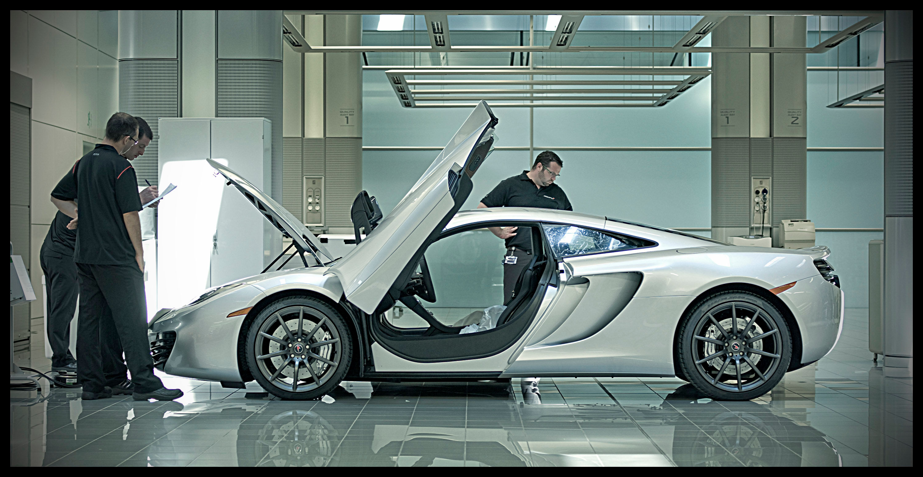 Wallpaper #gWgiIZMBSpphPi3-gC_n320 Mclaren Mp4 12c Videos