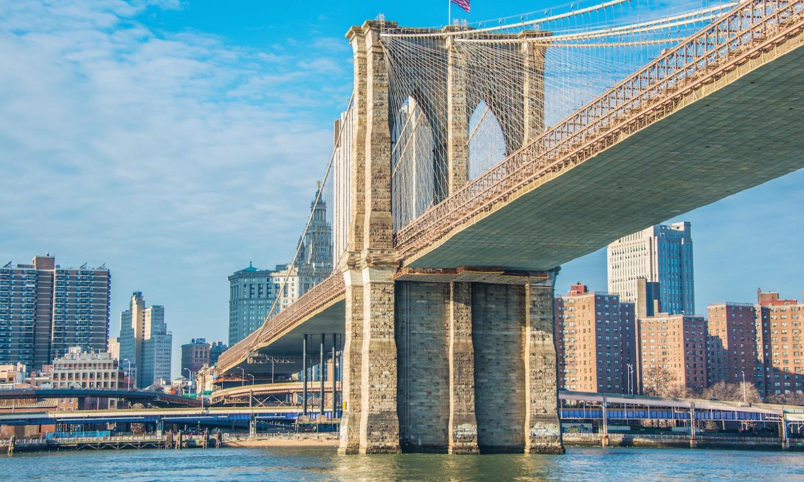 Wallpaper #66e34 Brooklyn Bridge in New York the Iconic Crossing Between Manhattan and