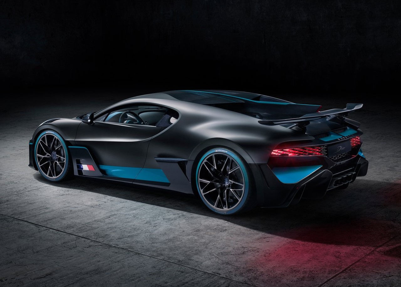 Wallpaper #14FC3 Bugatti Divo Un Chiron Tuneado De 5 Millones De Euros