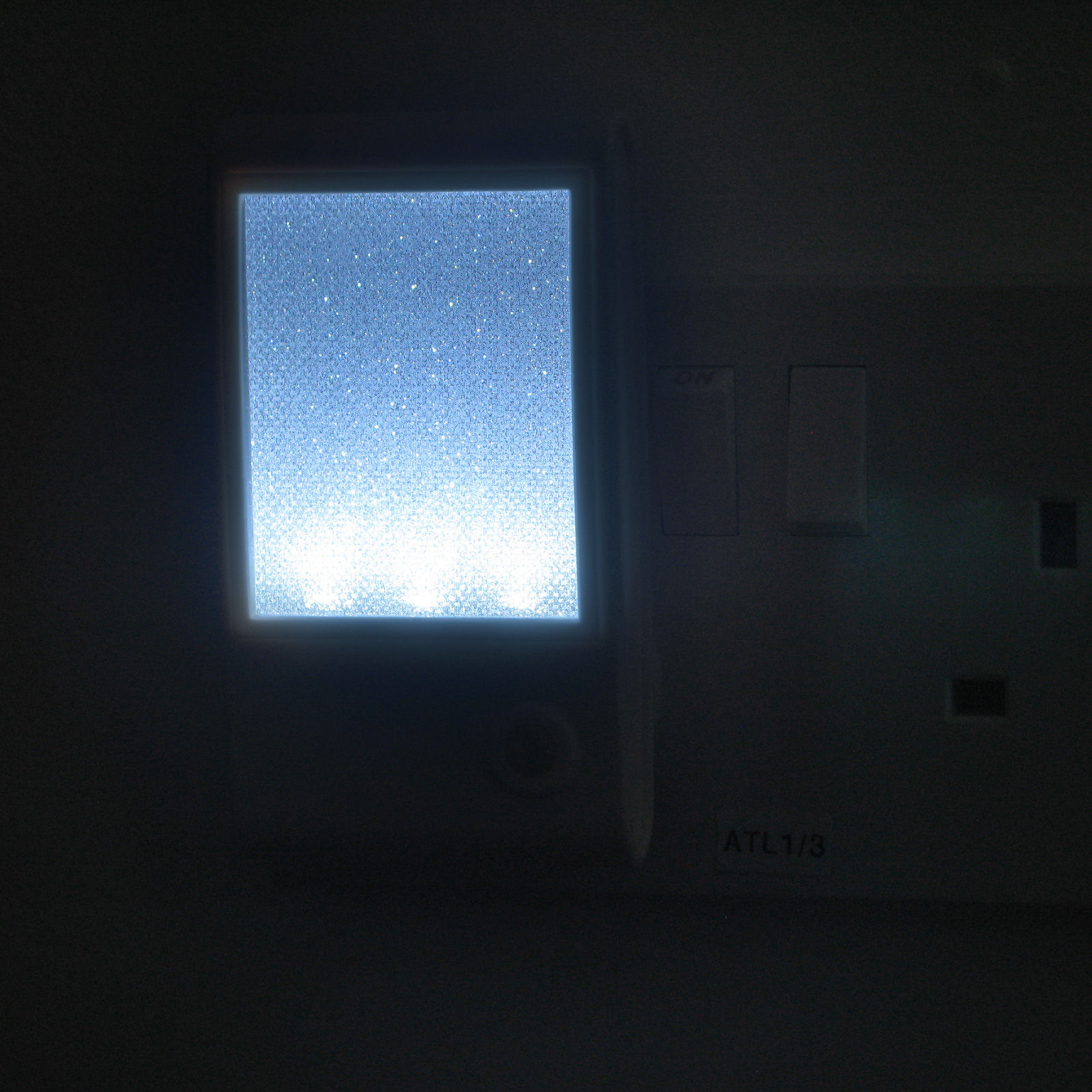 Wallpaper #6dukYJcBzF5tfotJ0eQW156 White Sparkle LED Sensor Night Light Plug in