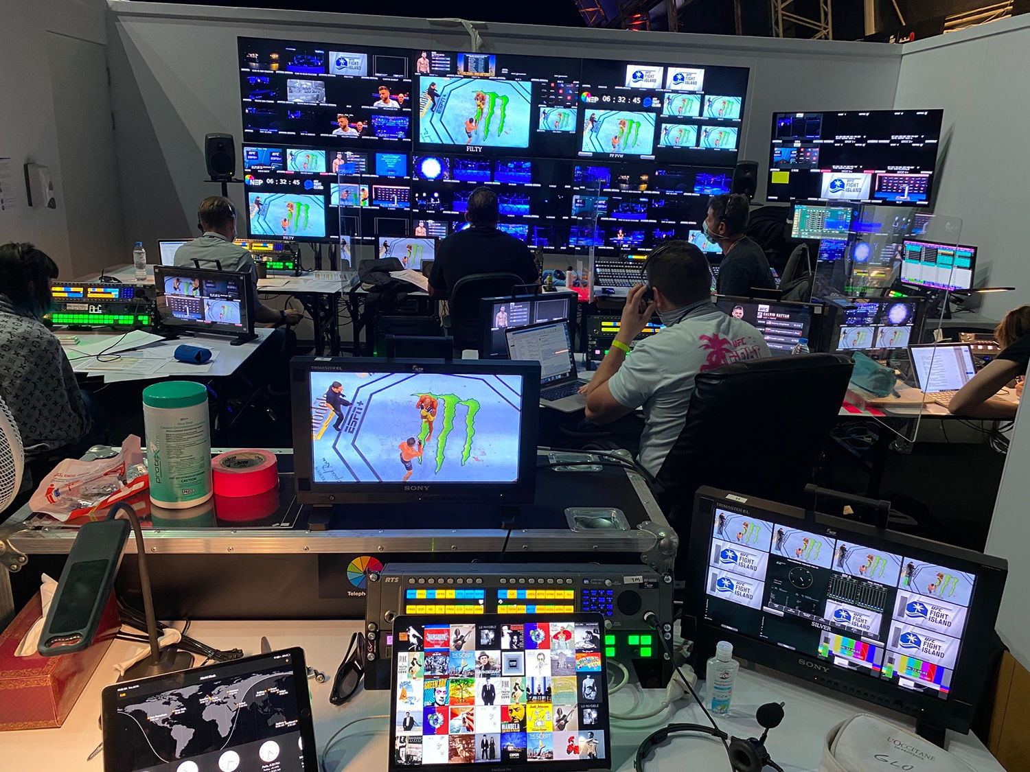 Wallpaper #TGeJ8ZIBSpphPi3-k2wF41 UFC Creates Live Production Ecosystem from Scratch on Fight Island in