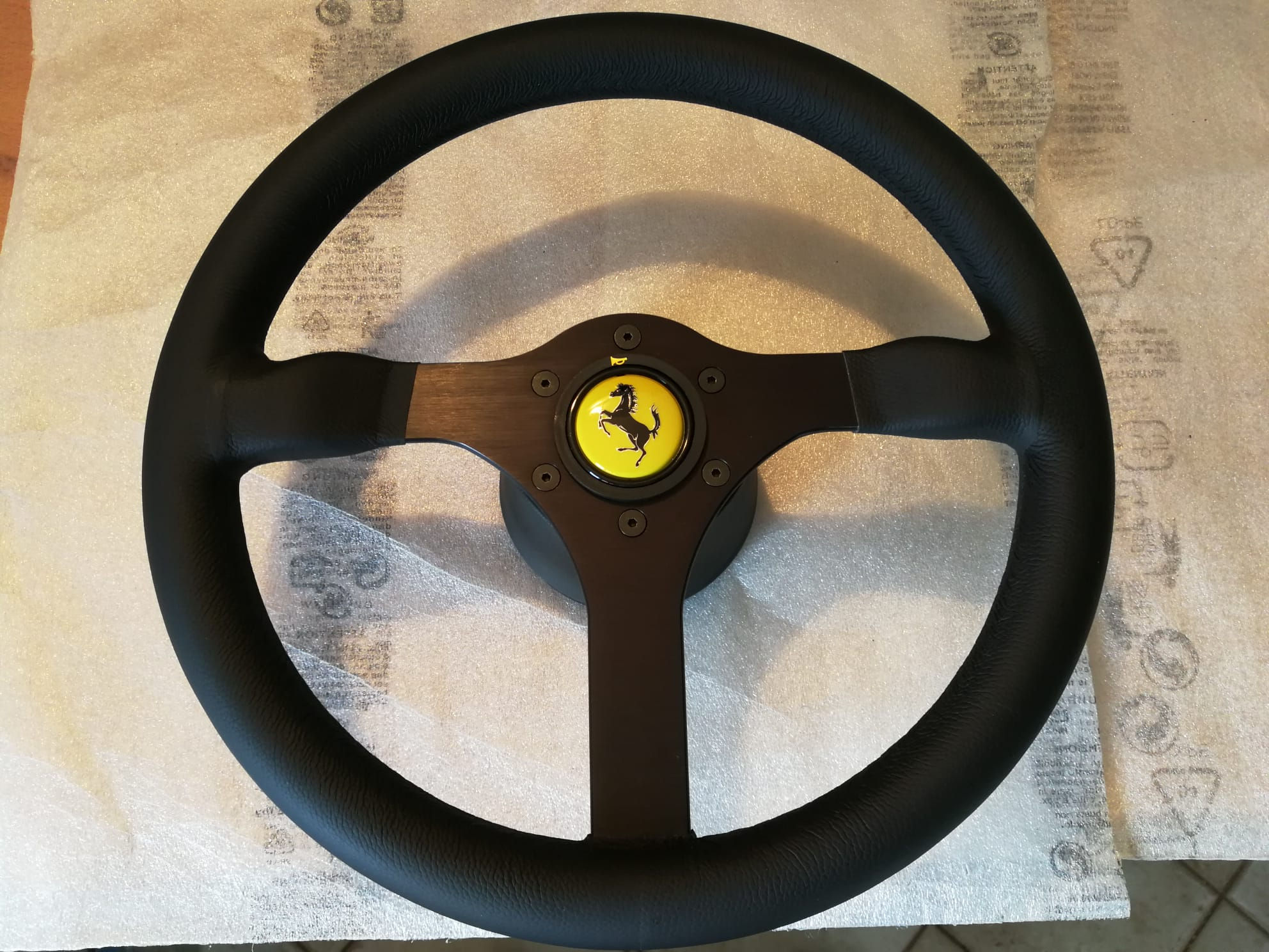 Wallpaper #sxm9MY8BtGB6xQ78N5Yf9 Ferrari F40 Steering Wheel