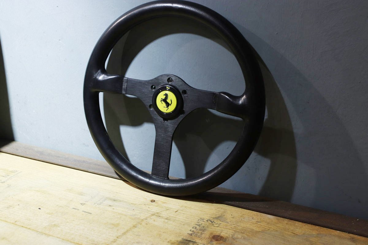 Wallpaper #sxm9MY8BtGB6xQ78N5Yf23 Ferrari F40 Steering Wheel with Horn Button Like New Car Farm