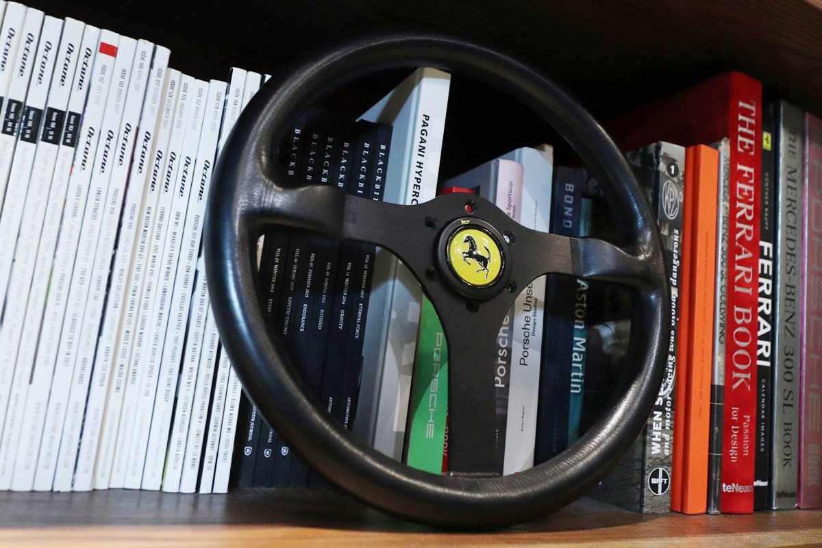Wallpaper #sxm9MY8BtGB6xQ78N5Yf29 Ferrari F40 Steering Wheel with Horn Button Like New Car Farm