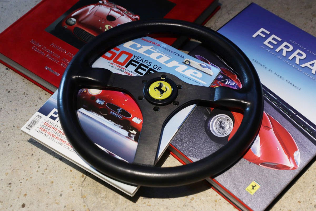 Wallpaper #sxm9MY8BtGB6xQ78N5Yf21 Ferrari F40 Steering Wheel with Horn Button Like New Car Farm