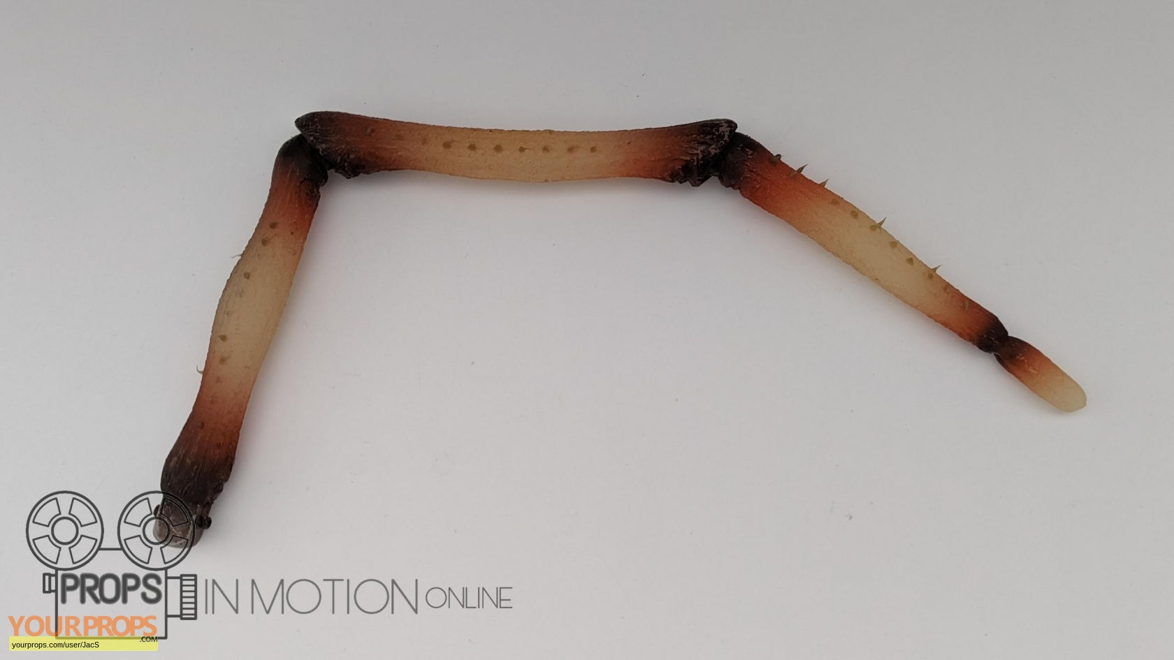 Wallpaper #-mhaFJMBSpphPi3-rAPx305 Jumanji Hero Animatronic Spider Leg Original Movie Prop
