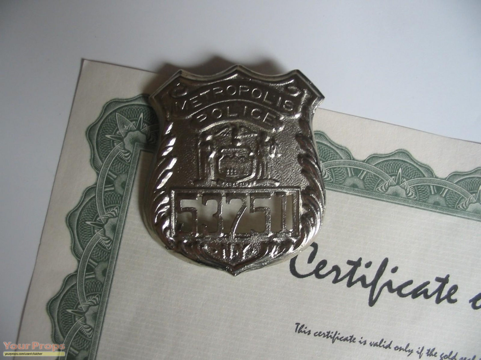 Wallpaper #bz_5O5MBLiIJ4c9OkJA4377 Superman Metropolis Police Badge Original Movie Prop