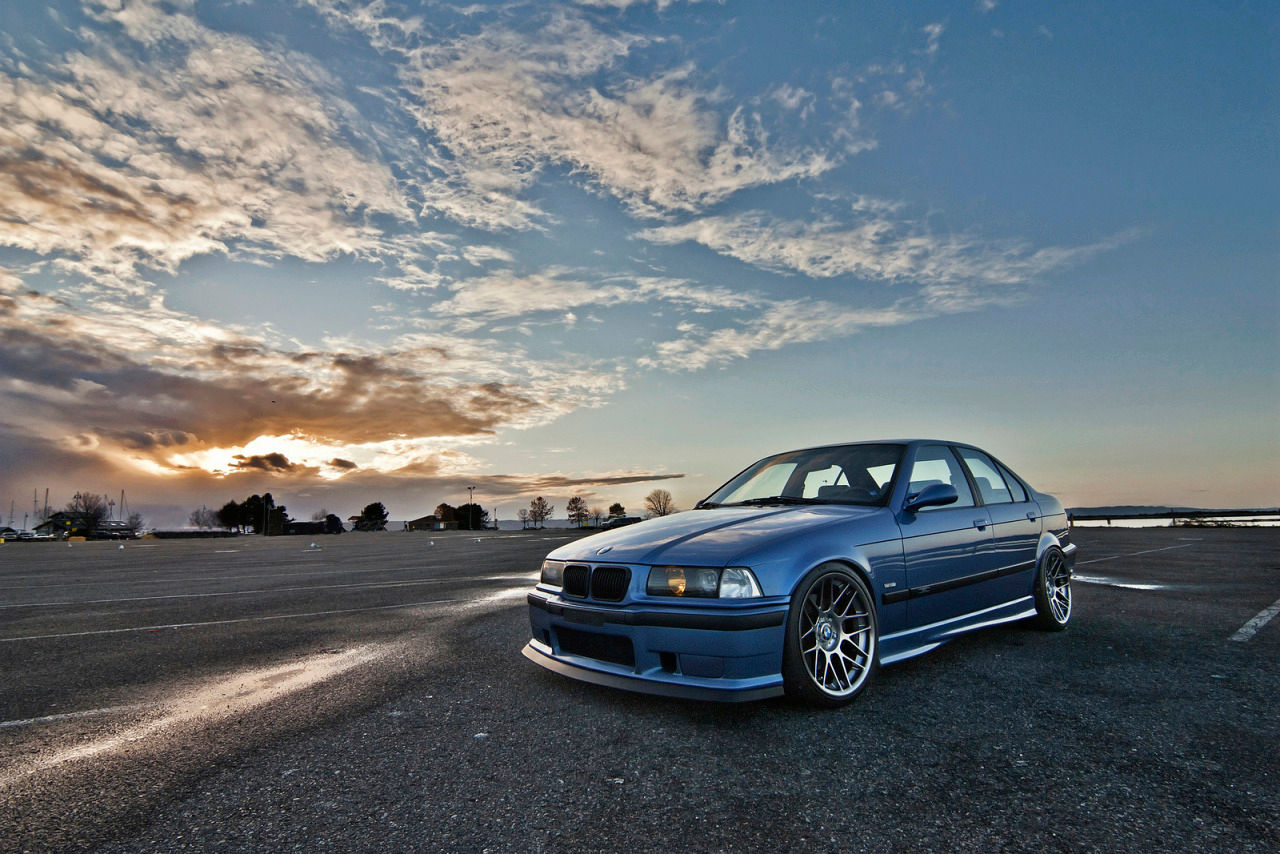 Wallpaper #FWem-ZIBSpphPi3-4o5V111 Stanced Bmws