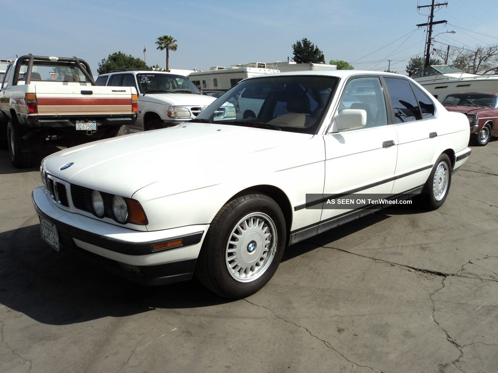 Wallpaper #ii7OOJMBeCfPaRV89btD163 1992 BMW 525i Base Sedan 4 Door 2 5l