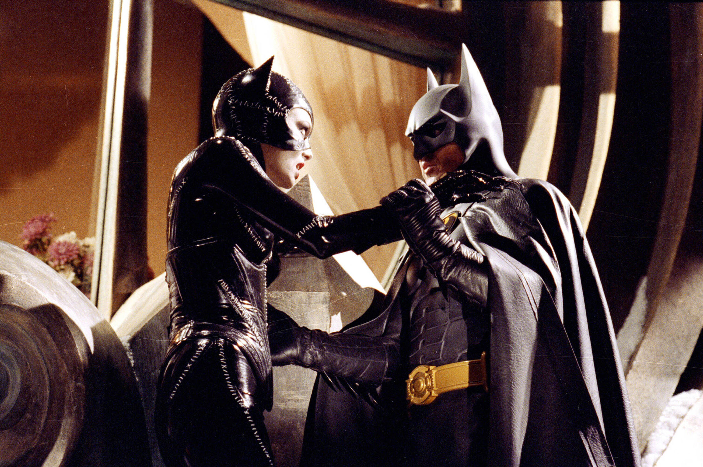 Wallpaper #4OqgVJMBlwTYPL186Qvw79 Batman Online Gallery Batman Returns Hq Photos from Batman Returns