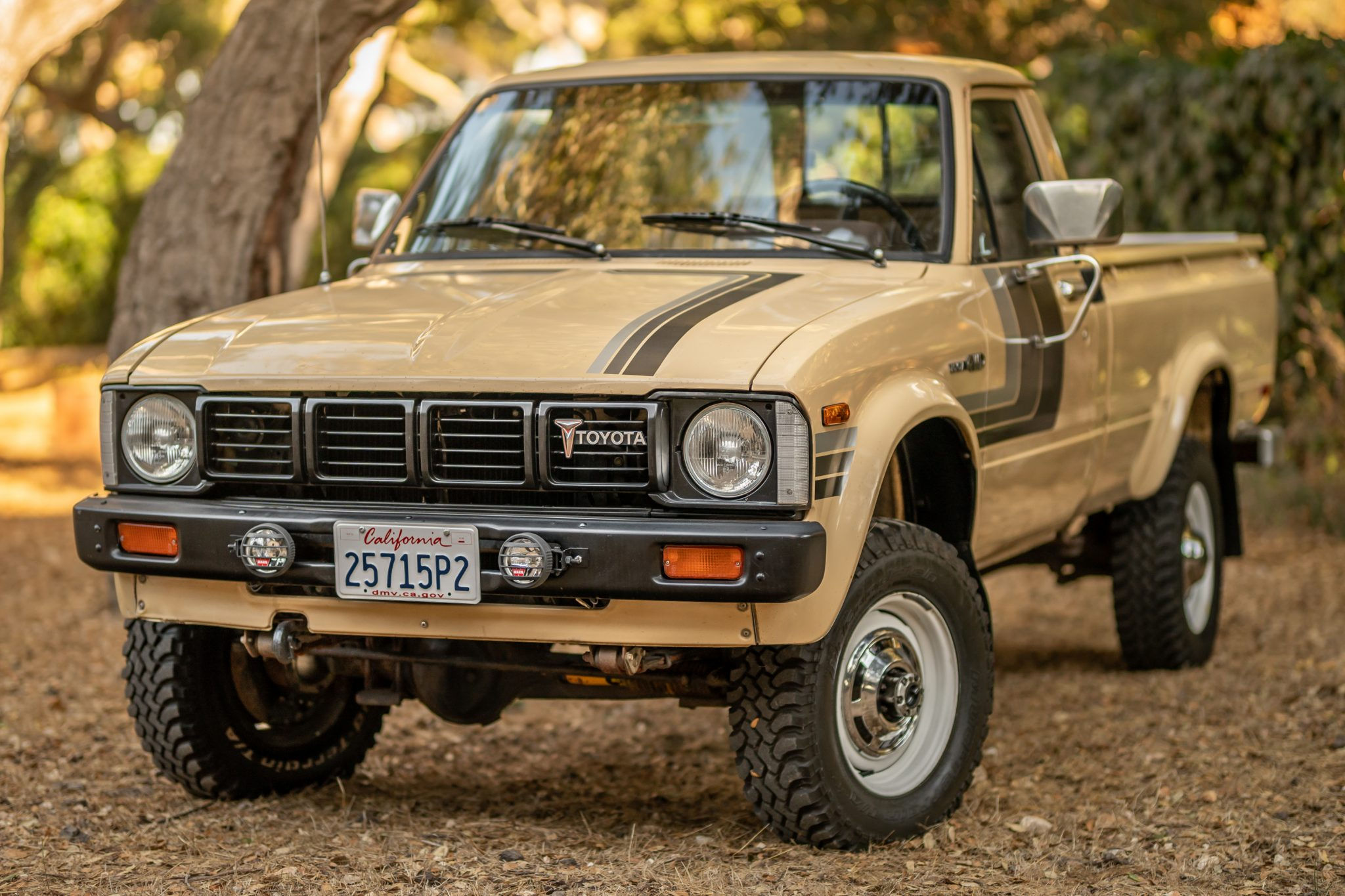 Wallpaper #RnQ0w44B_8f4nGFa5nDv8 1980 Toyota Pickup 4x4 4 Speed for Sale on Bat Auctions Closed on