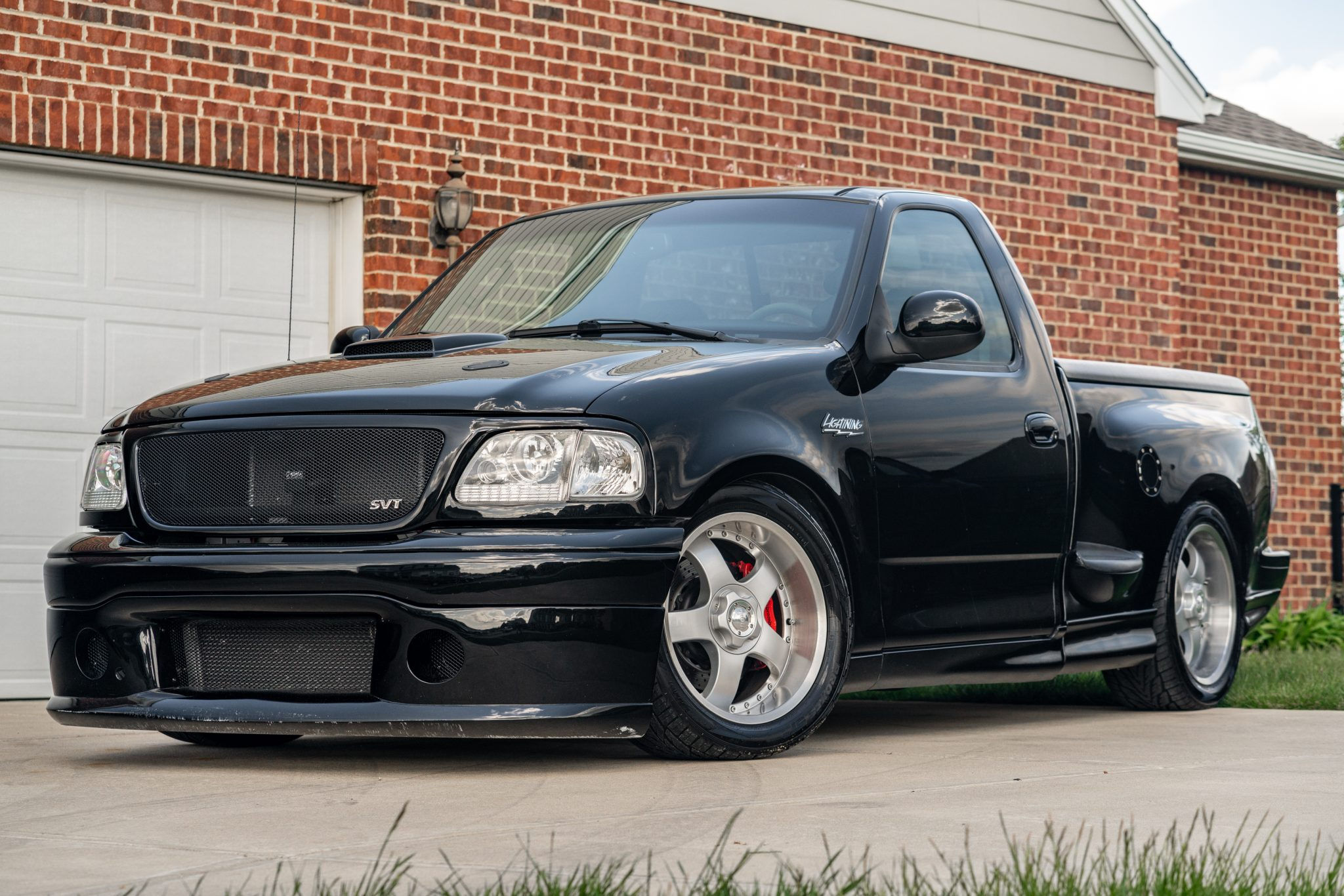 Wallpaper #nvDHfJcBi4JM6agGOh6N36 Modified 2002 Ford F 150 Svt Lightning Lightning Rodder