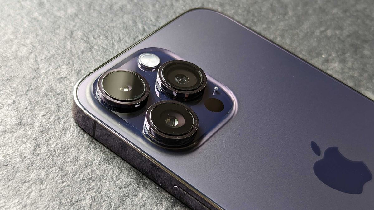 Wallpaper #Ebj21pIBJvJKYCmE2-Fr222 The Latest iPhone 16 Pro Rumor Points to a Camera Sensor Upgrade Next