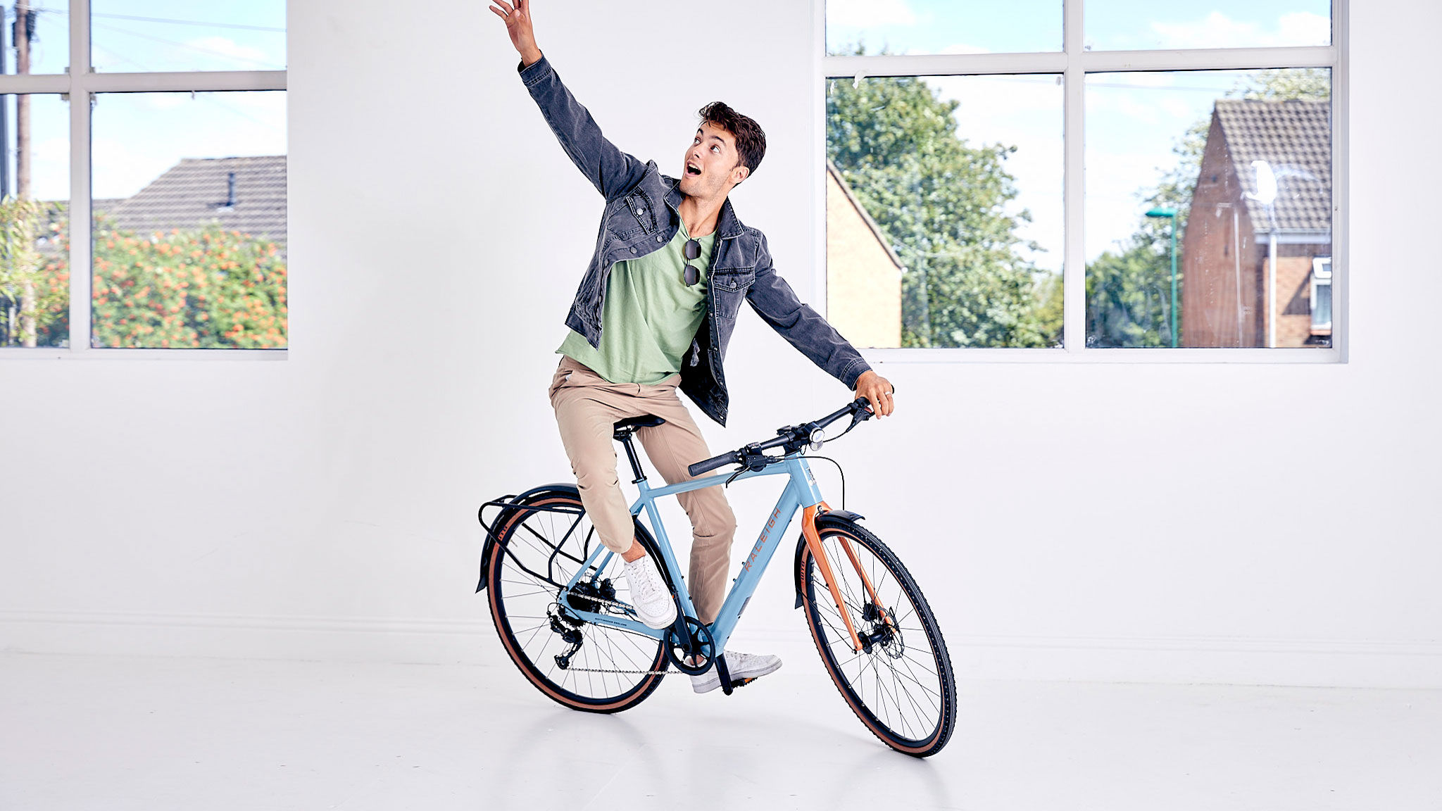 Wallpaper #A2fGEpMBSpphPi3-if21330 If More E Bikes Looked Like the New Raleigh Trace Wed All Be Using