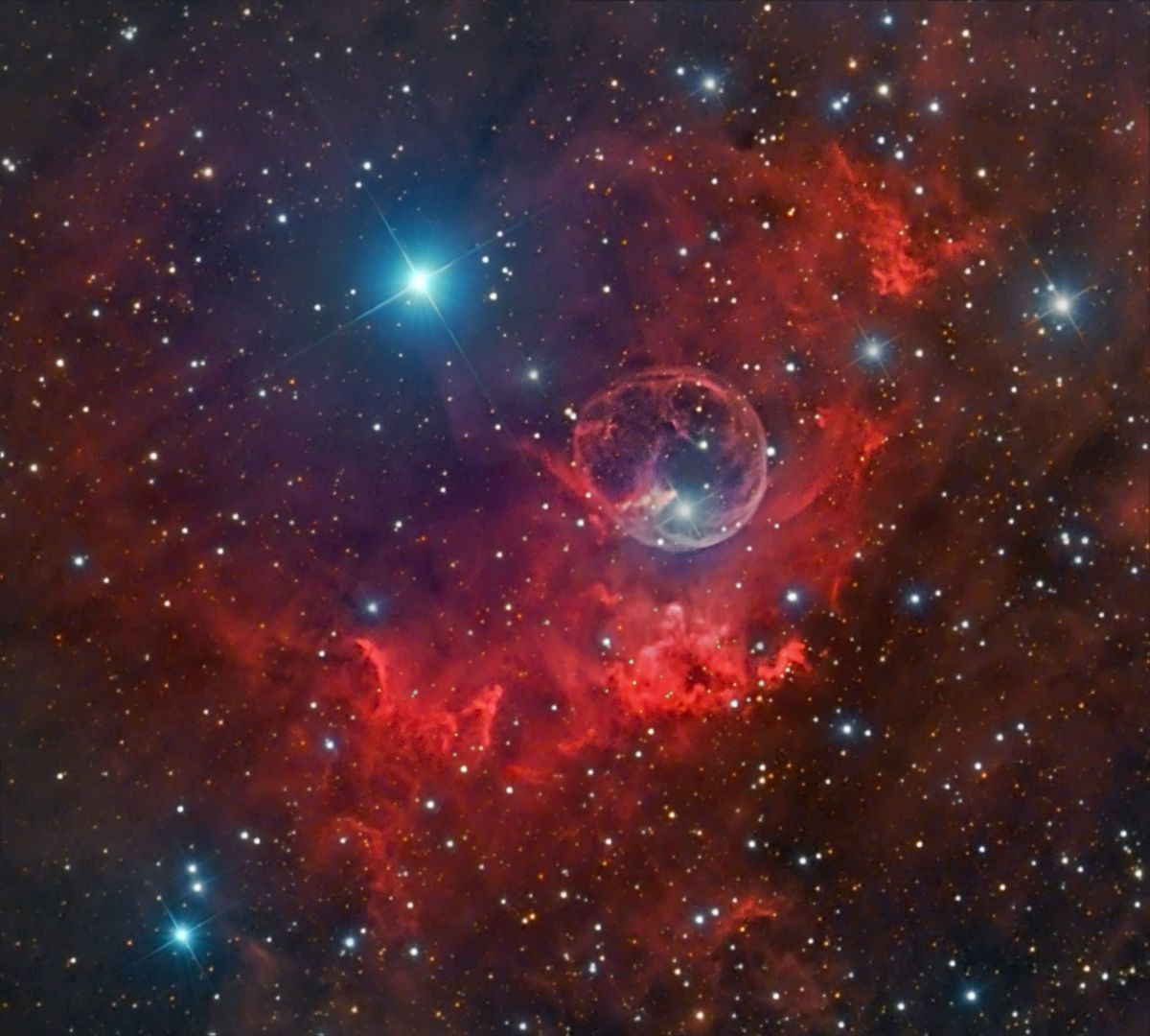 Wallpaper #indNJpMB-pgBXx606KH174 Bubble Nebula Dazzles in Stargazers Stunning Photos Space