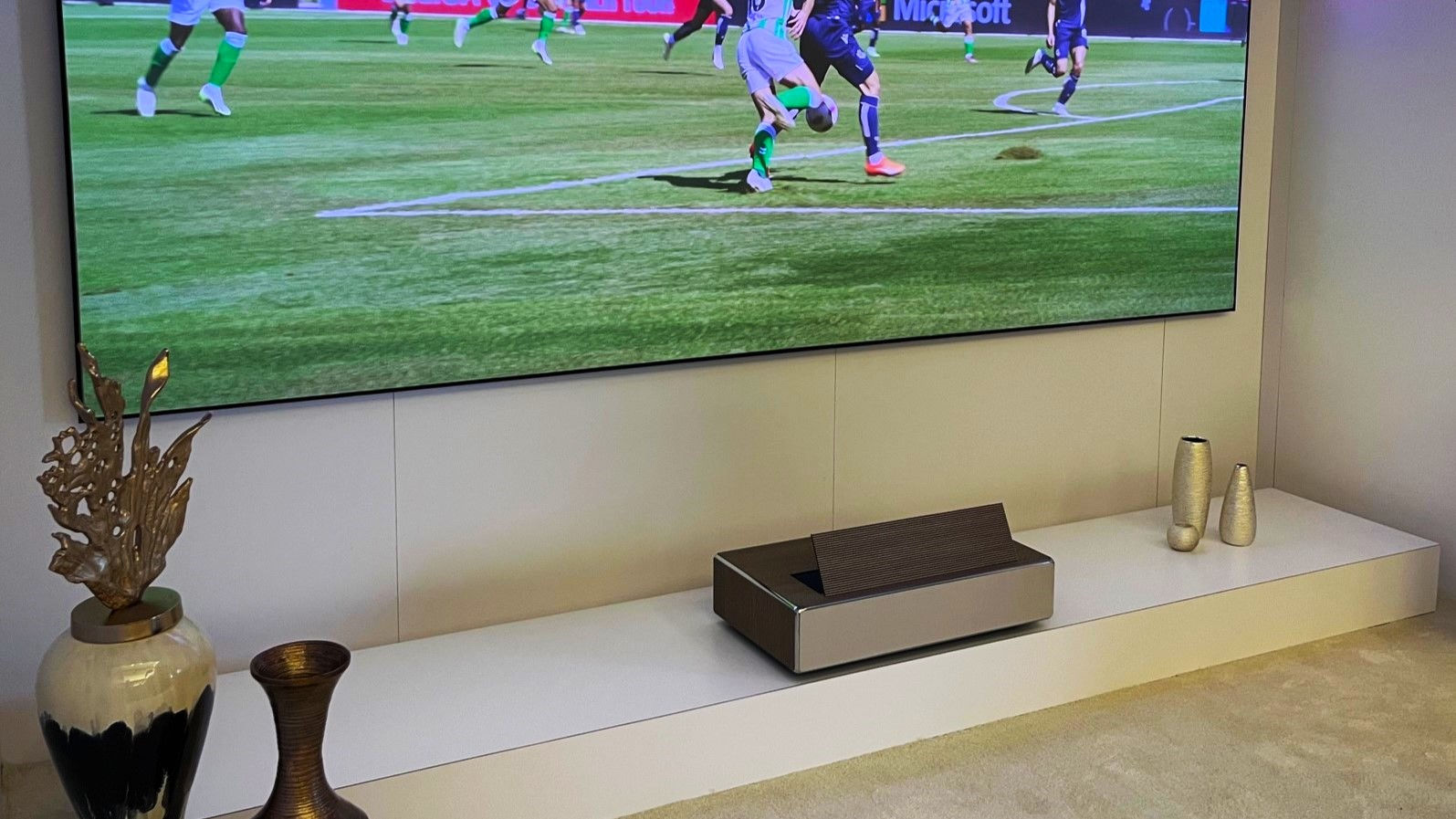 Wallpaper #JYLpP5MB0GiFKesMM8Dz444 Samsung Introduces the Worlds First Wireless 8k Projector Techradar