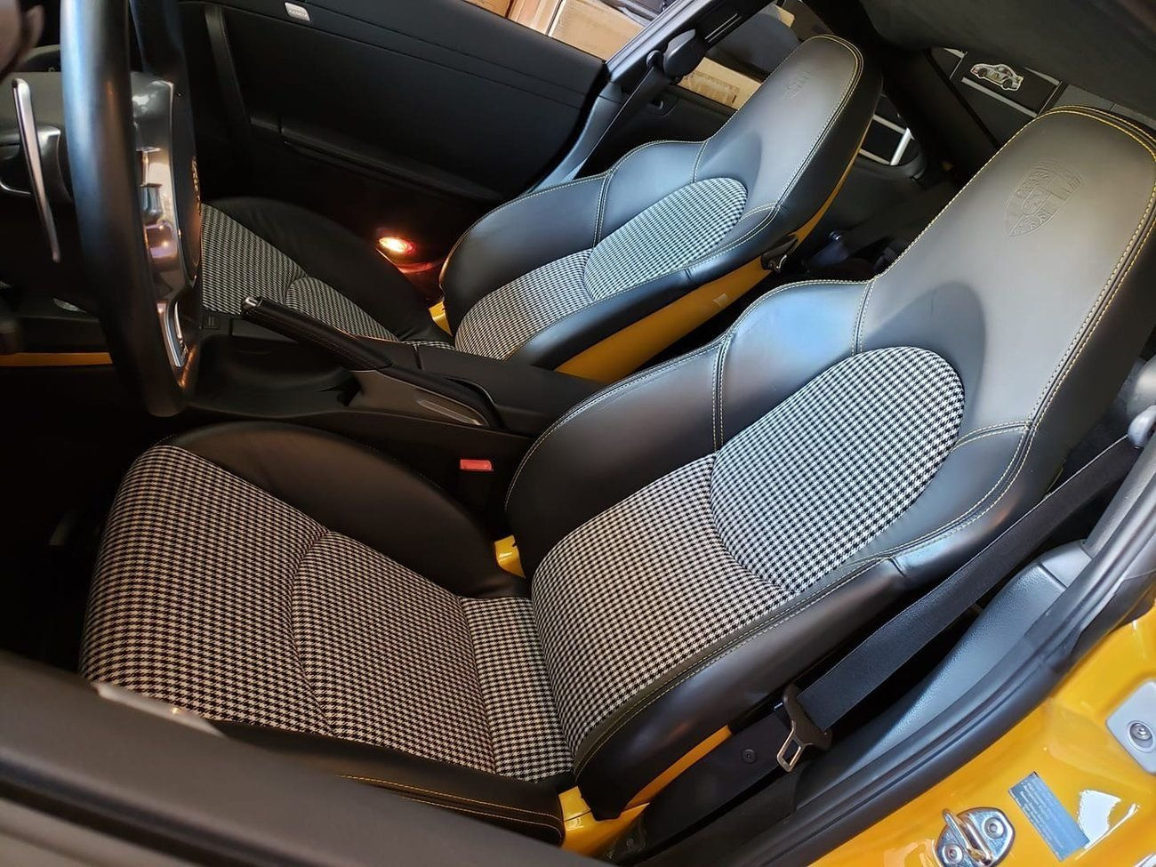 Wallpaper #wmey9JIBSpphPi3-5Xu9268 Show Me Your 997 Custom Fabric Seats Inserts for Stock Seats