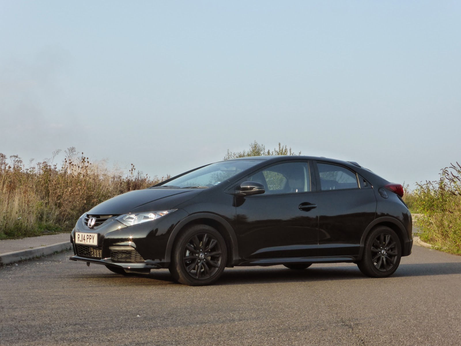 Wallpaper #8ZyH4ZIBZHQxiYariLvV28 2014 Honda Civic Black Edition 16 I Dtec Review the Crittenden