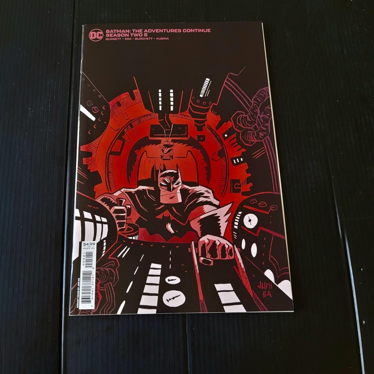 Wallpaper #vB0hLpMBlOZrFDOkktJf353 DC Comics Black and Red Books Depop