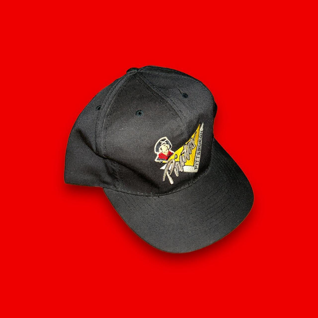 Wallpaper #0HdlJpMB-pgBXx60vKEN29 MLB Mens Black and Yellow Hat Depop