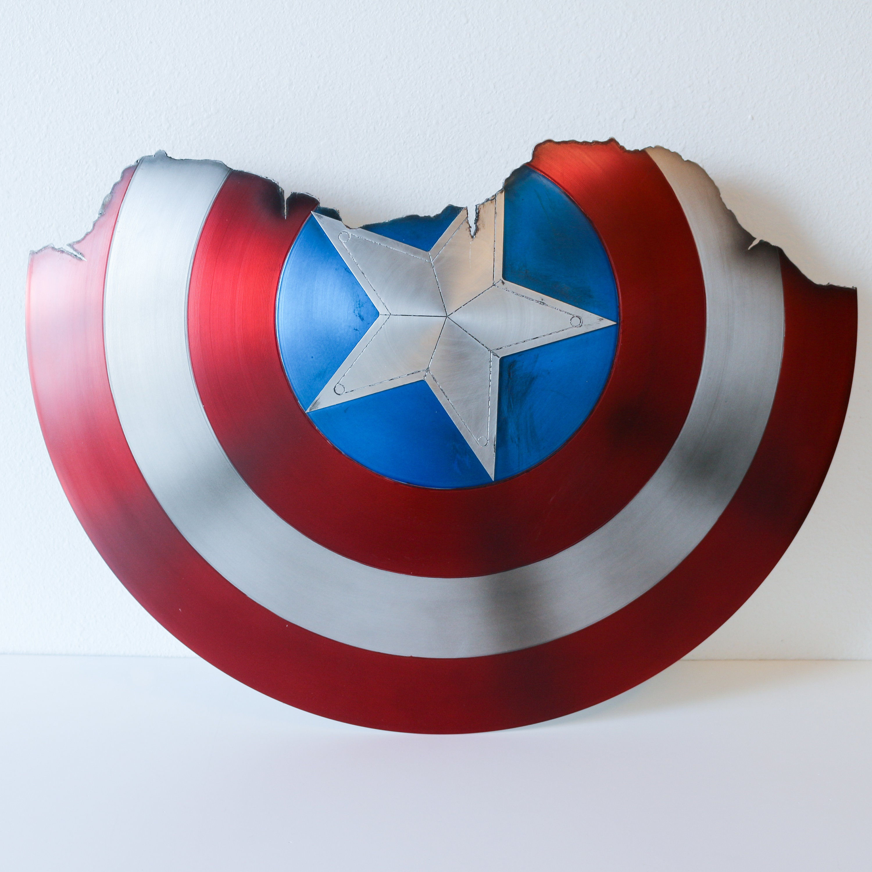 Wallpaper #wzG0NZMB5zzyi_yYNldQ197 Shield Hot Toys Broken Endgame Captain America Shield