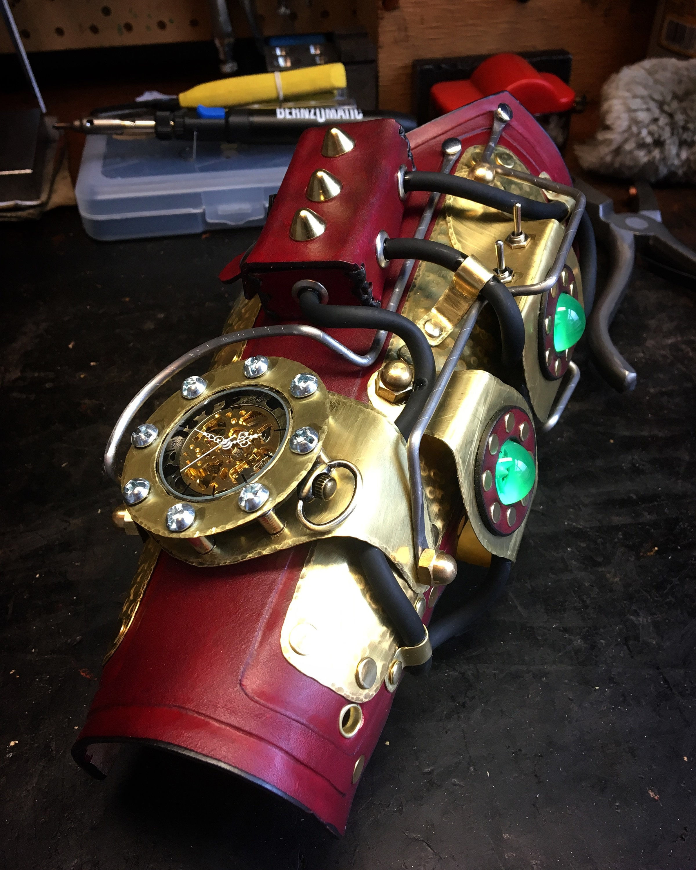Wallpaper #4BkEF48BtGB6xQ78gG7-35 Steampunk Gauntlet Bracer Glove
