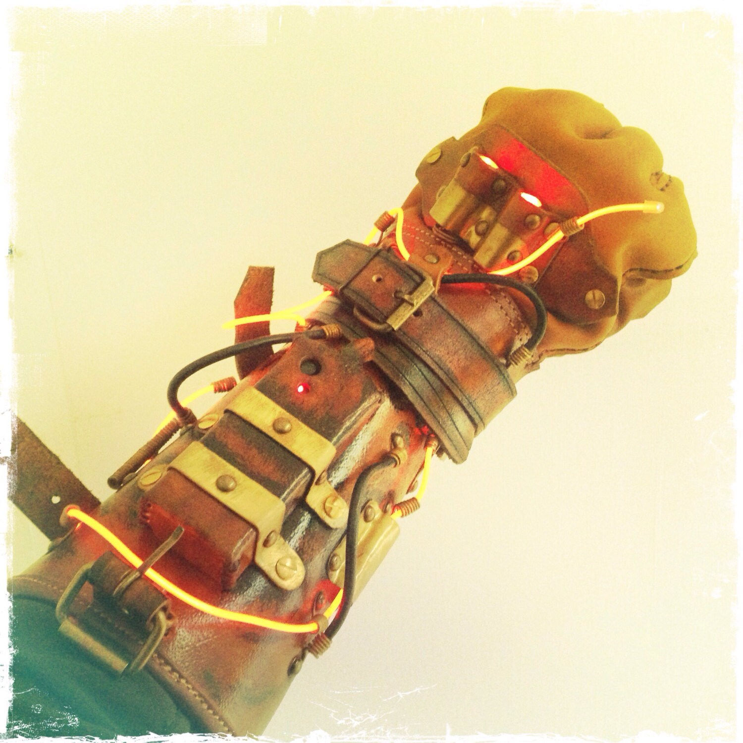 Wallpaper #3BkEF48BtGB6xQ78RG4Z44 Steampunk Clara Contraption Leather Brass Light Etsy