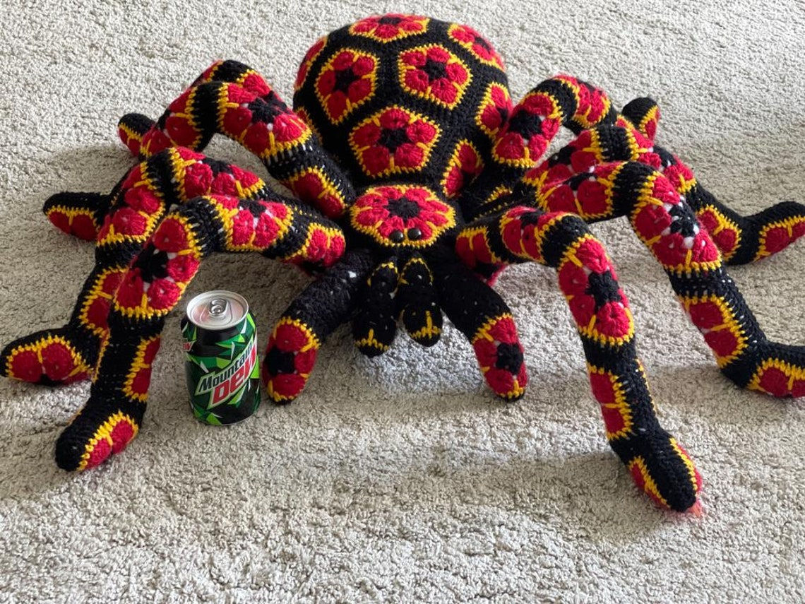 Wallpaper #9ncKKJMB-pgBXx60Z6hv253 Pattern Crochet Giant Spider Tarantula African Flower Pdf Toy Etsy