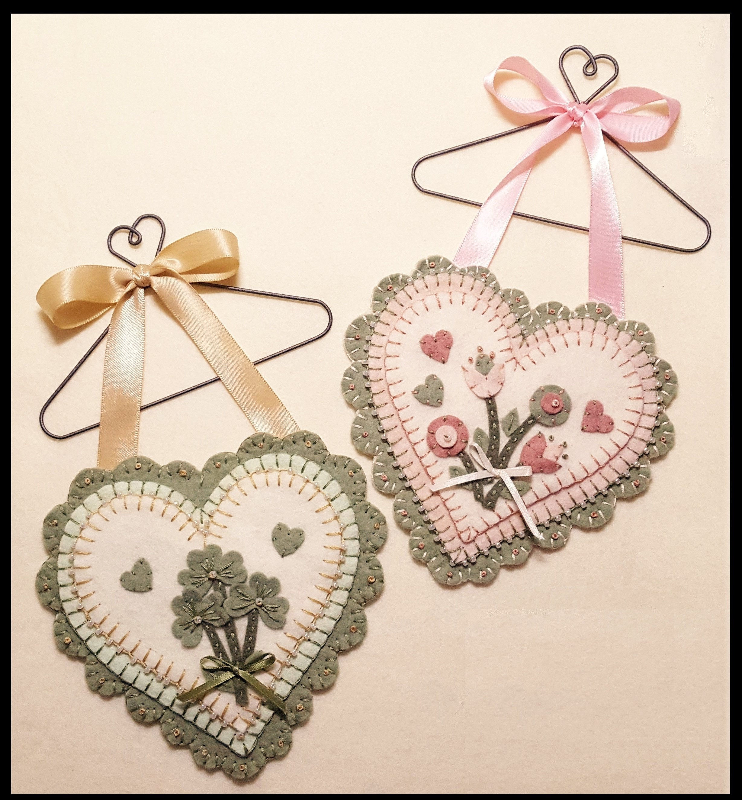Wallpaper #Tmd395IBSpphPi3-tobx516 Sweet Hearts Pattern Using Made Wool Felt Applique by Kathryn Etsy