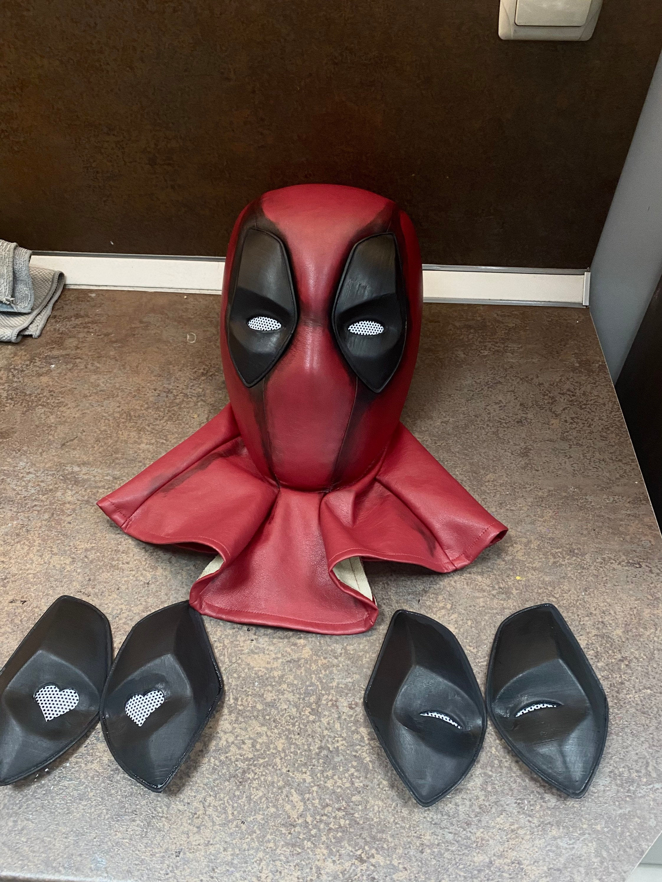 Wallpaper #HWfz8pIBSpphPi3-MnOE224 Deadpool Movie Mask Deadpool Mask with Removable Magnet Eyes Etsy