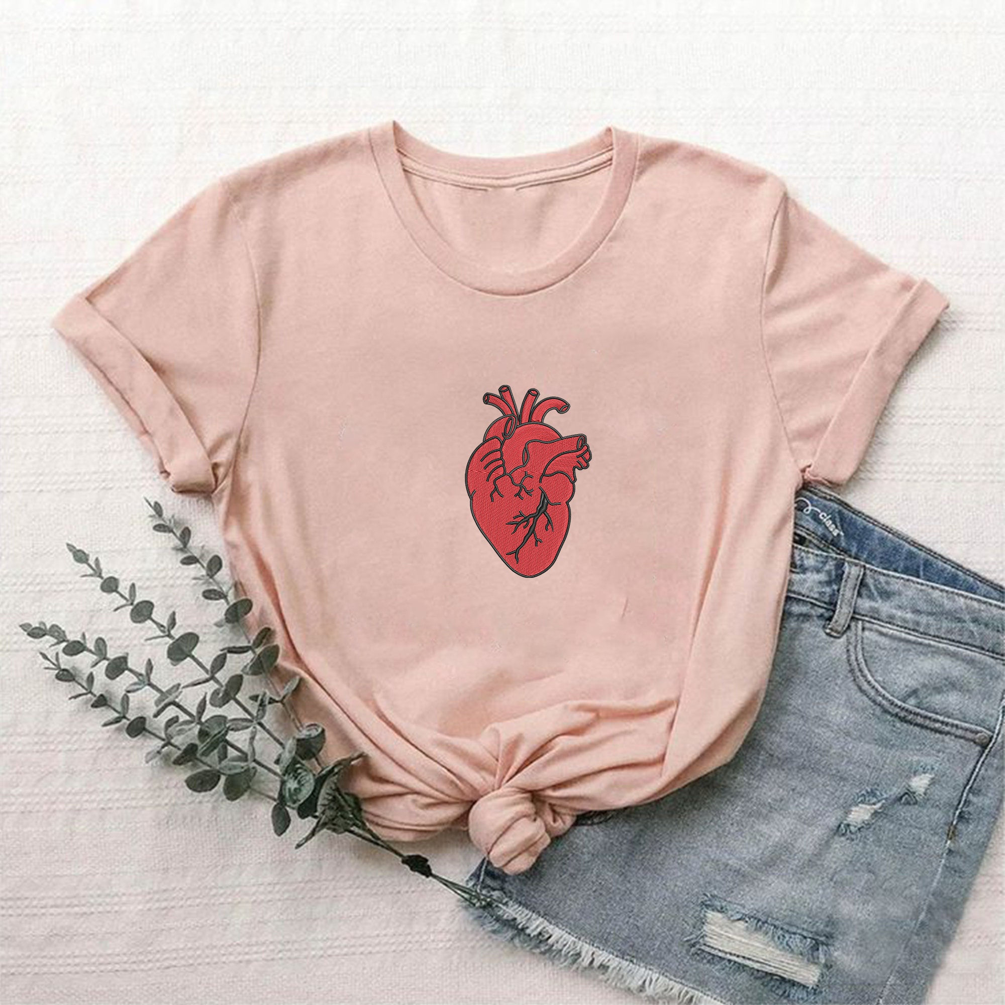 Wallpaper #12eRAJMBSpphPi3-GKYv99 Anatomical Heart Embroidery Design Human Heart Machine Embroidery