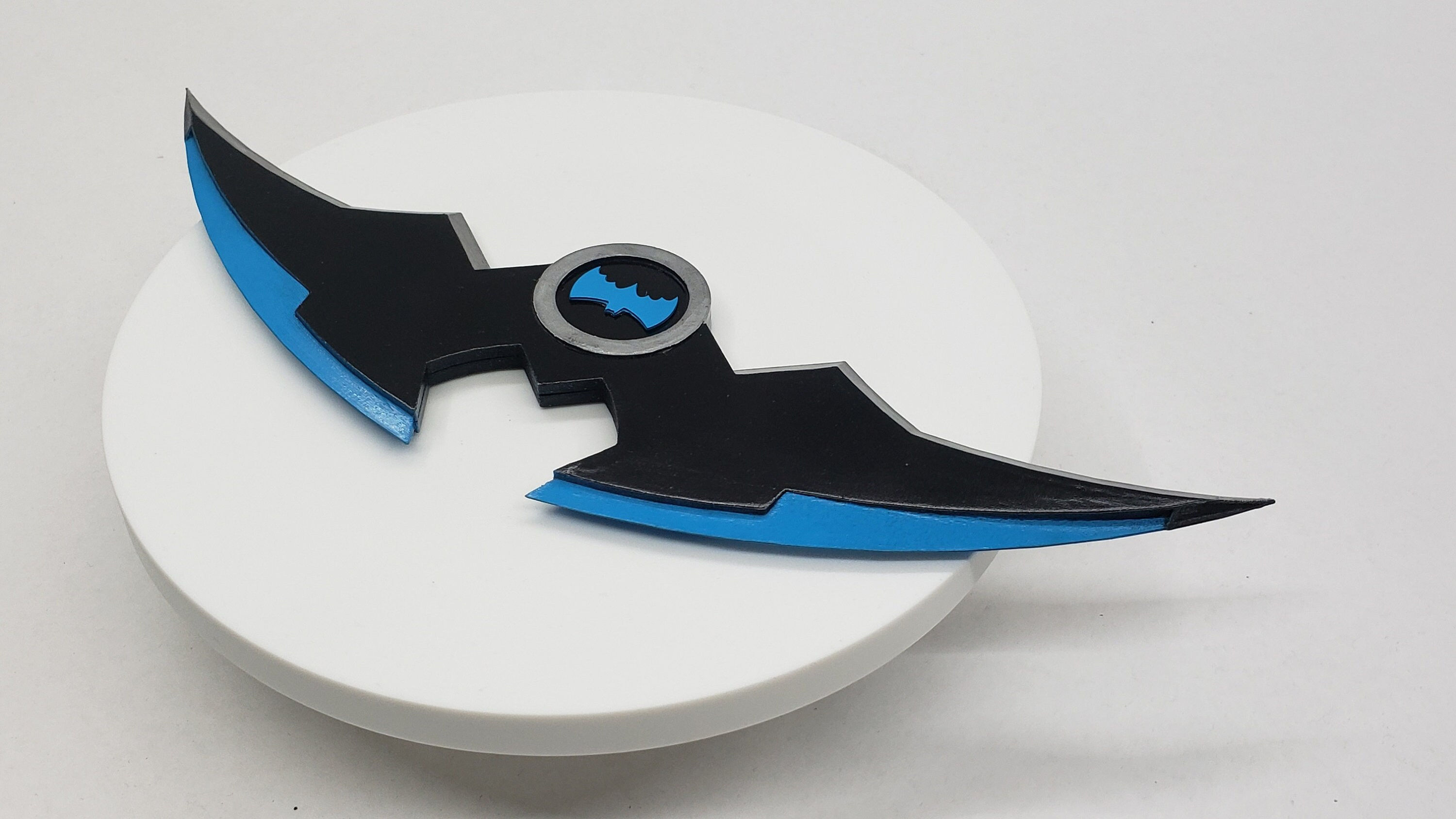 Wallpaper #sKenMpMBlSzal8H1RNu6269 Prop Replica Batarang the Batman 2004 DC Etsy