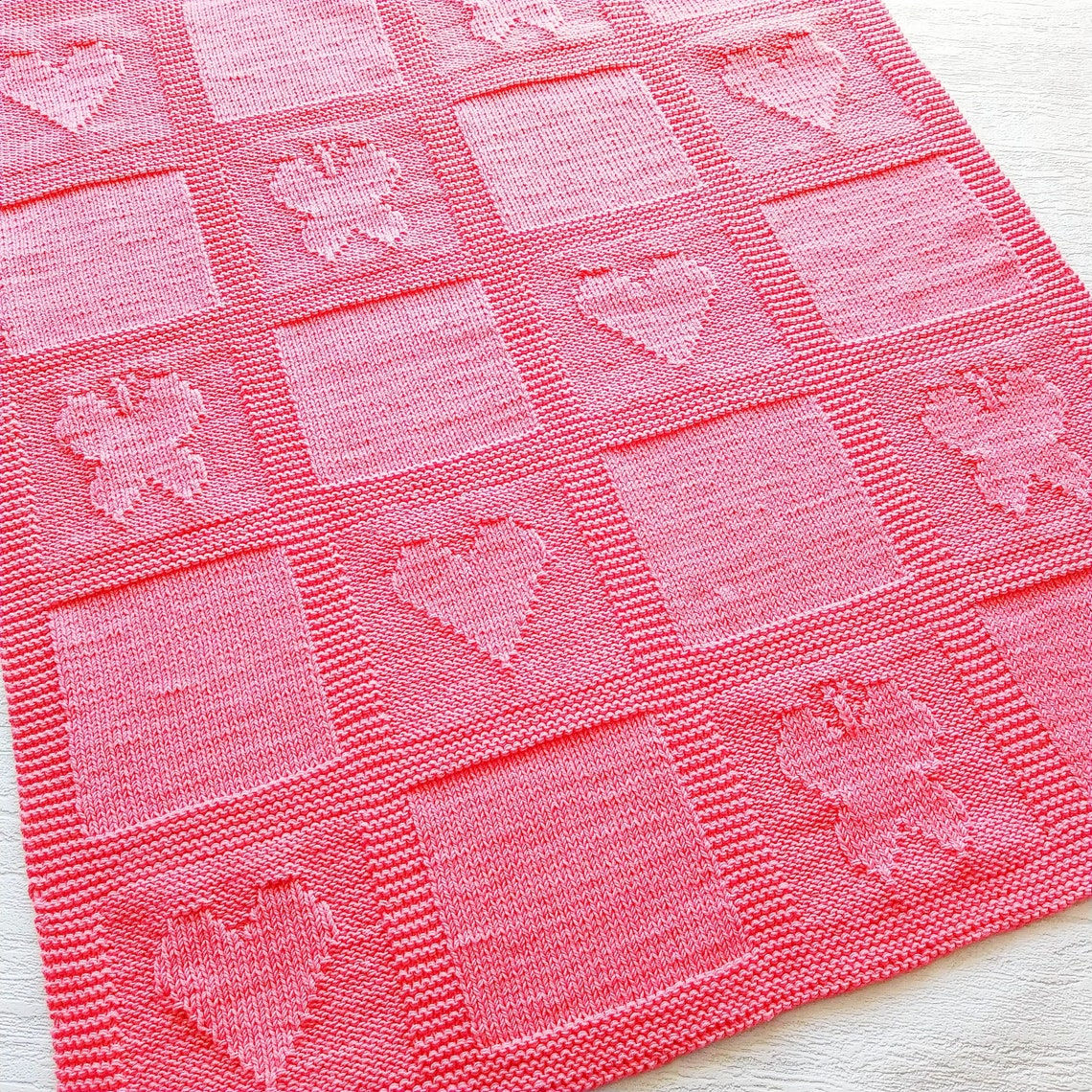 Wallpaper #HGdy7ZIBSpphPi3-_1jy107 Knitting Pattern Heart Square at Rose Bradshaw Blog