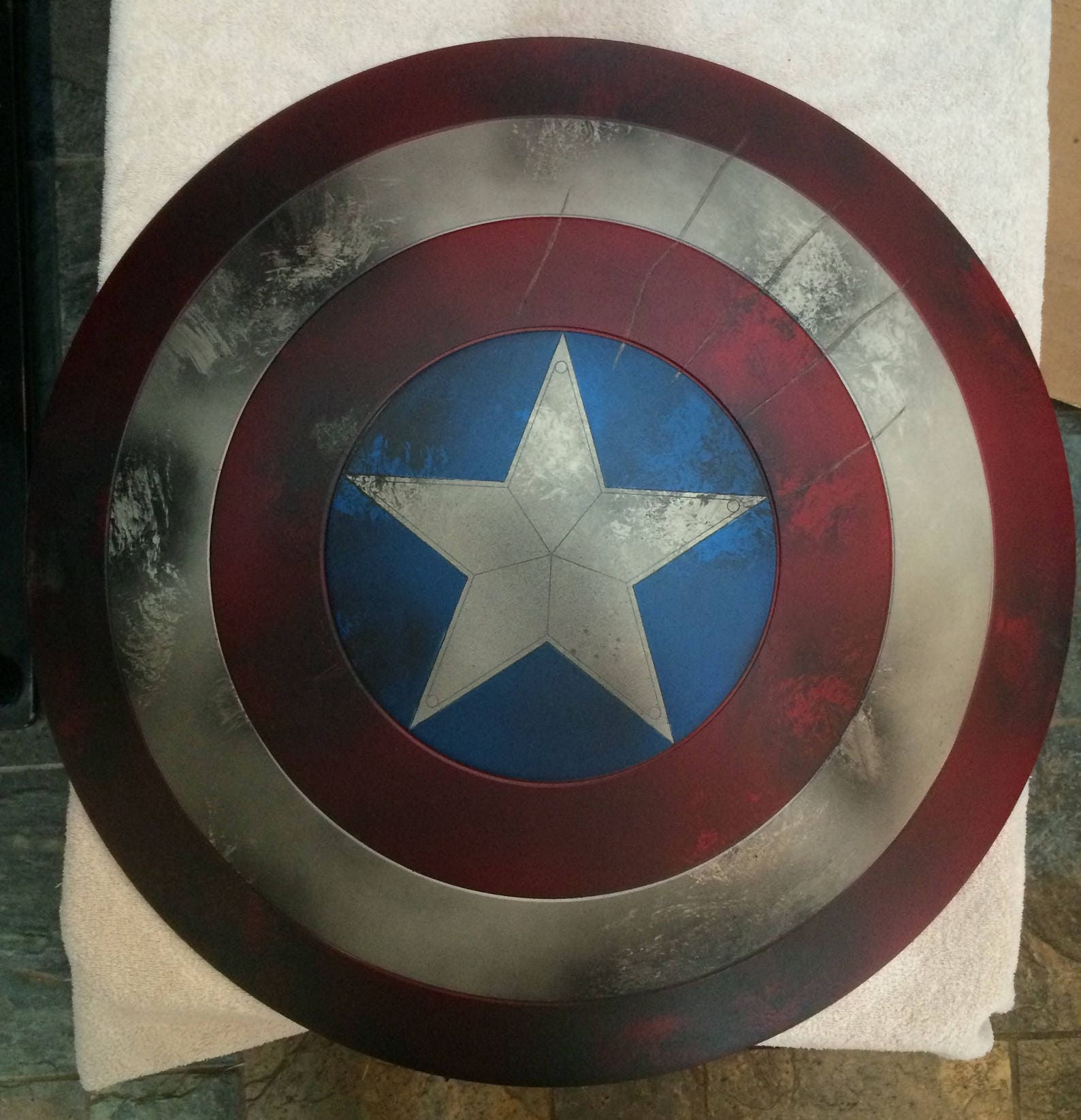 Wallpaper #8bjD15IBJvJKYCmEUeT-179 Captain America Stealth Shield in Its Original Red and Blue Etsy