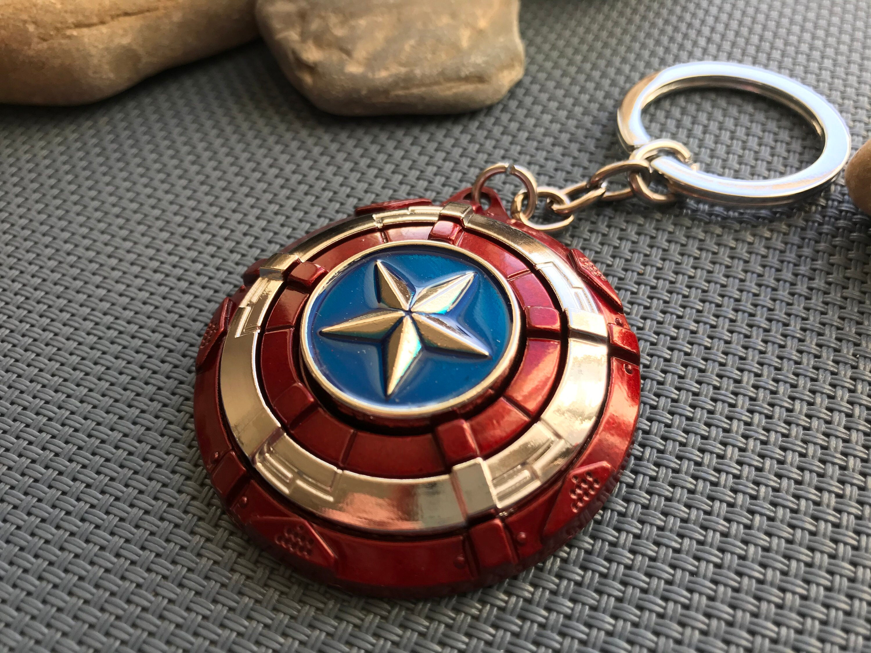 Wallpaper #GH0K8Y4Bnwiau_P69Ahy6 Marvel Captain America Shield Keychain Etsy