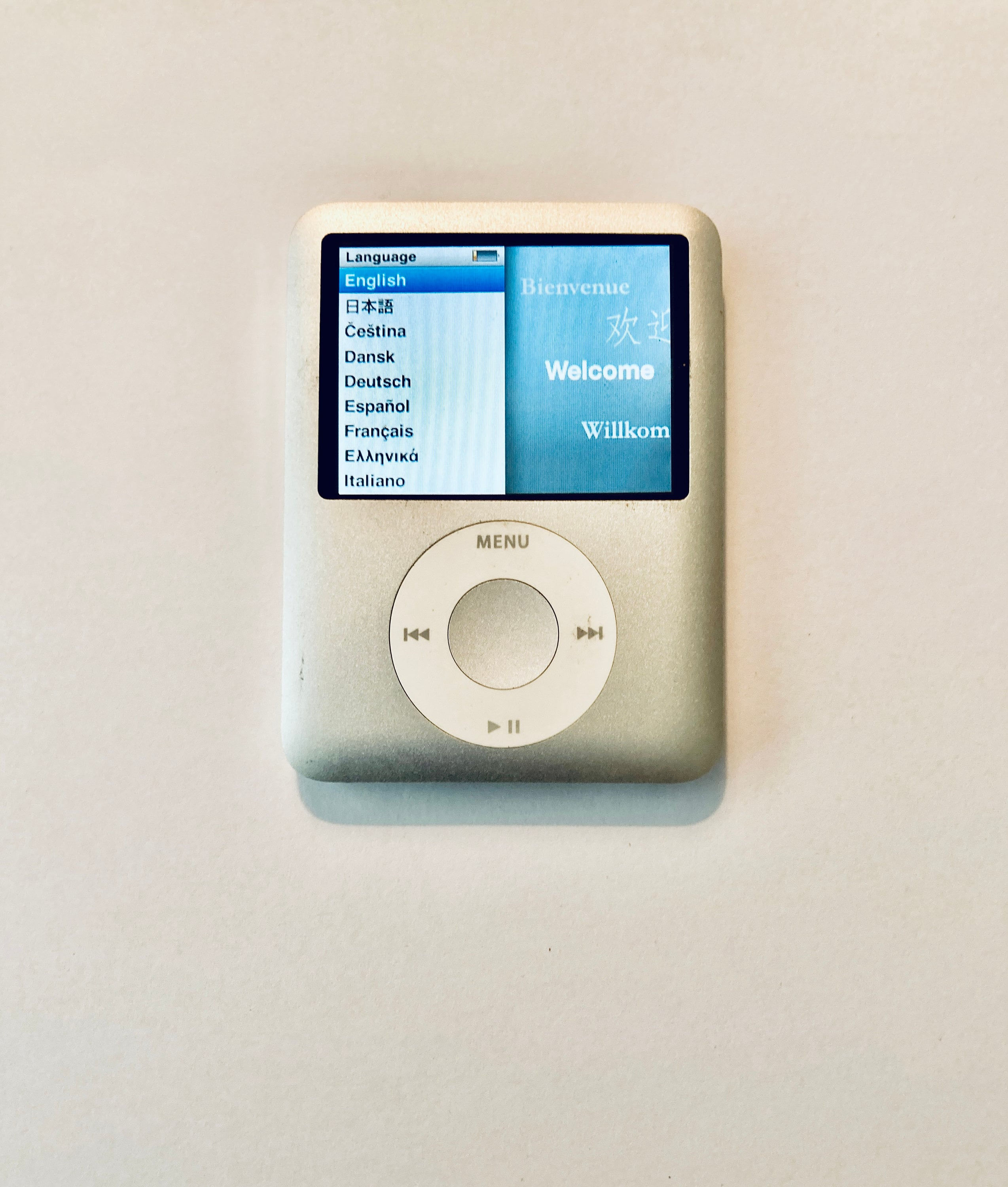 Wallpaper #m1MLNZMBYjRkjcHs_-ju157 4gb 3rd Gen Apple iPod Nano Silver Etsy