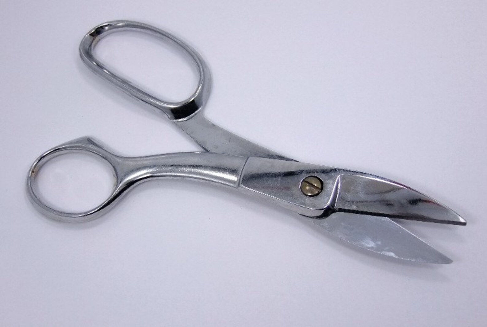 Wallpaper #6F23E Blue Emergency Medical Bandage Scissors with Curved Blades