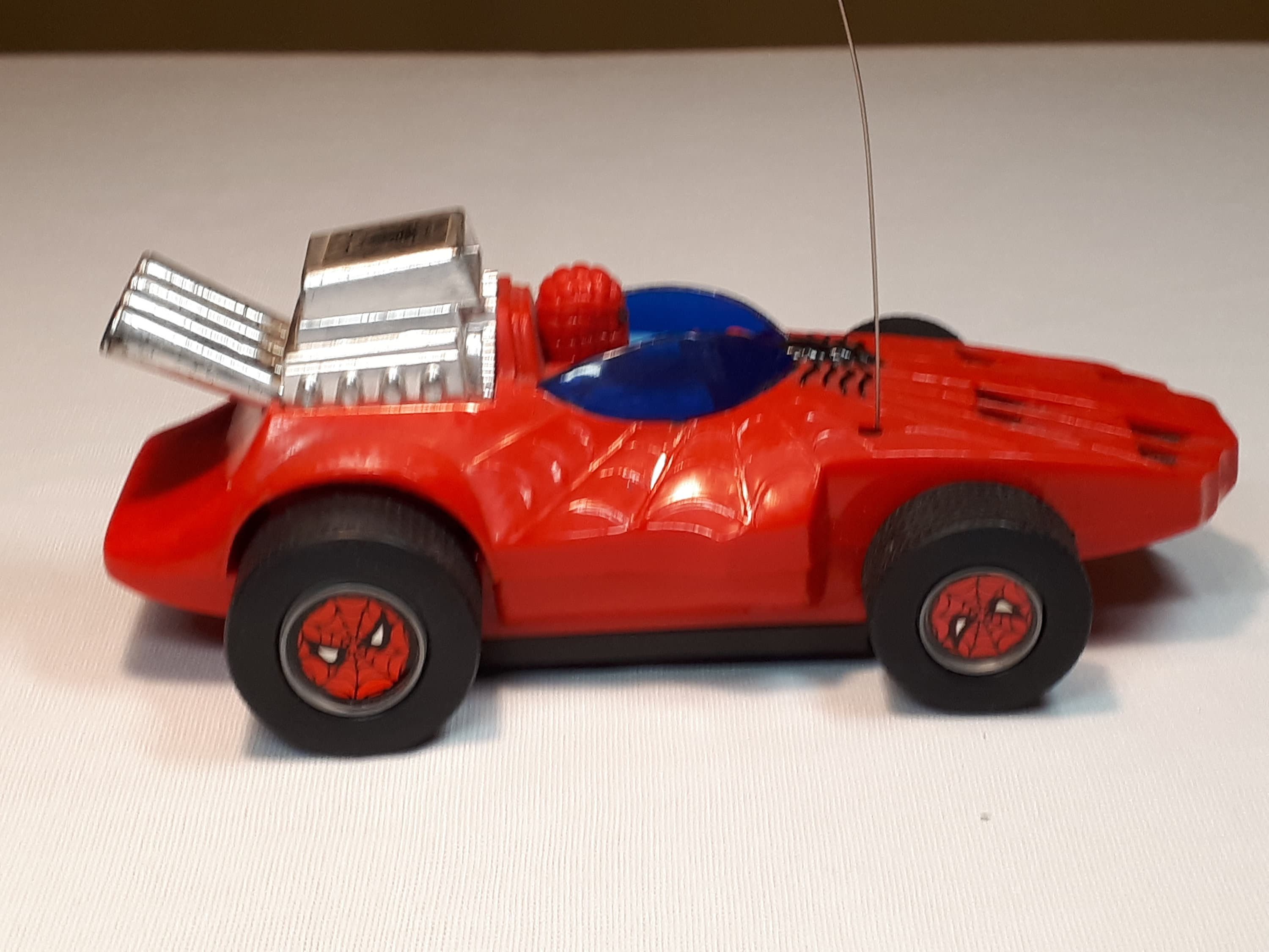 Wallpaper #y2es8pIBSpphPi3-MXHh48 1977 Spiderman Race Car Remote Control Marvel Etsy