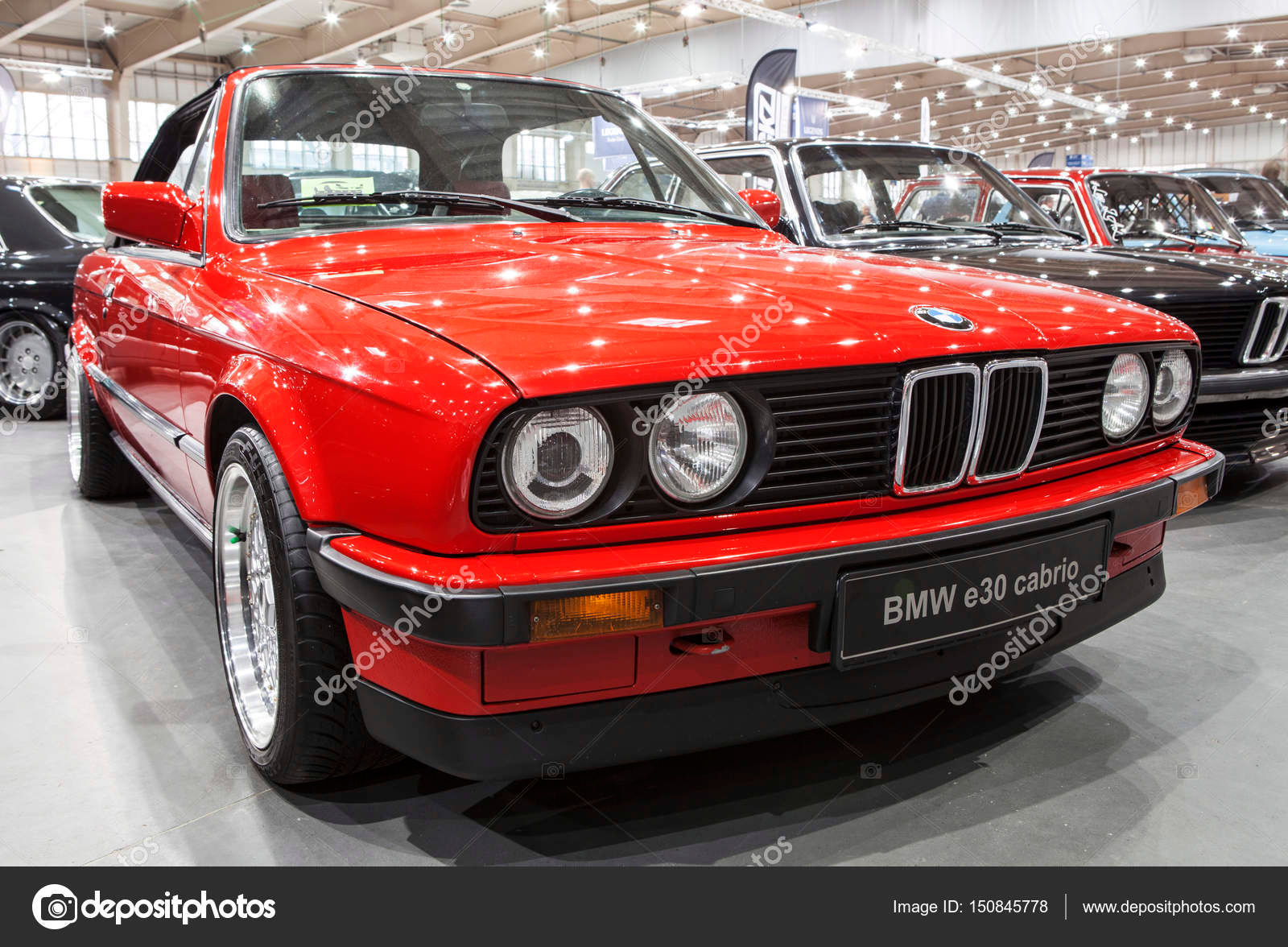 Wallpaper #-6UZMpMB0vj5YdARttKn91 Old BMW Car on Static Display Stock Editorial Photo Radoslaw