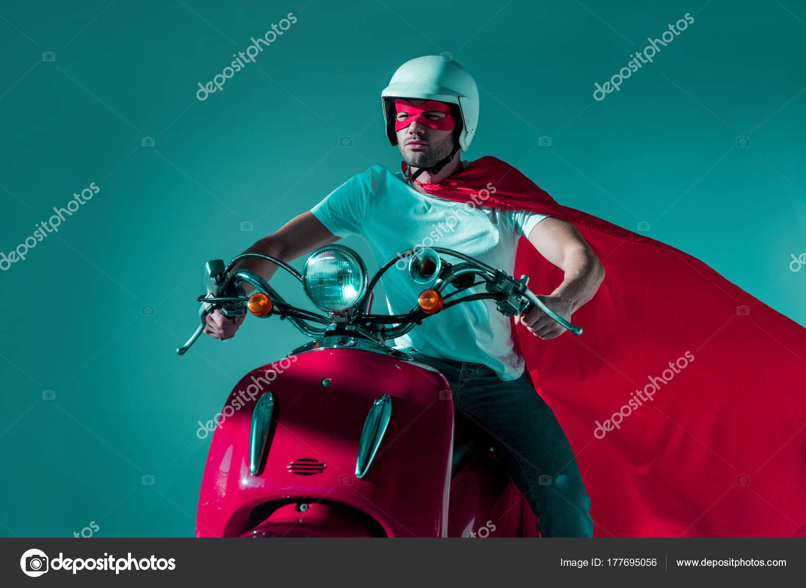 Wallpaper #YWfCDJMBSpphPi3-L-BK127 Portrait Man Protective Helmet Superhero Mask Cape Riding Red Scooter