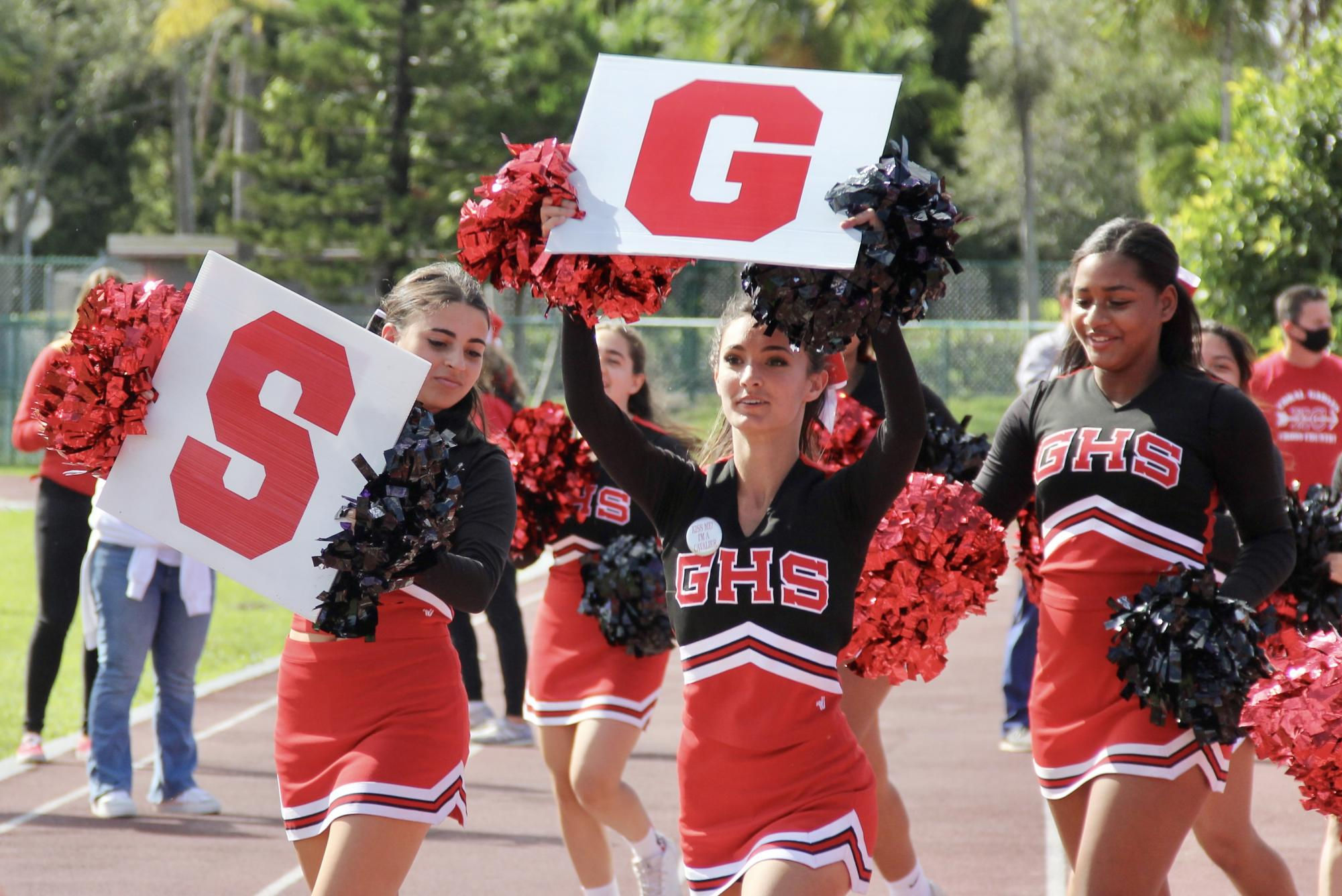 Wallpaper #hGcuDZMBSpphPi3-SeOZ403 Cheering Up Gables as a Powerful Squad Cavsconnect