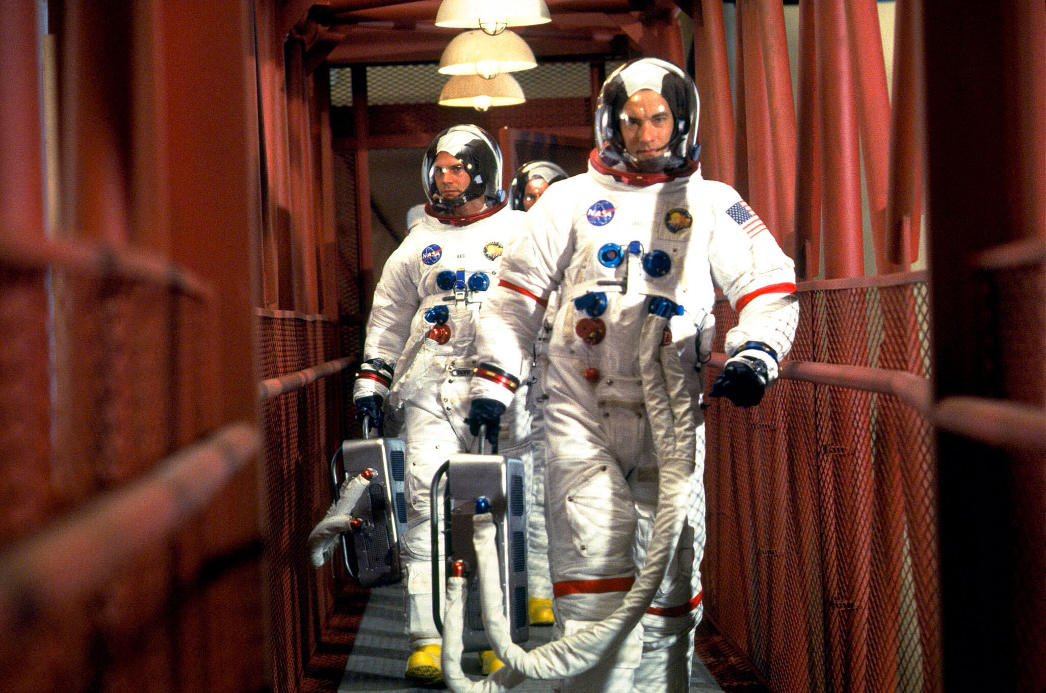 Wallpaper #e2eE_JIBSpphPi3-ZZiW116 From Apollo 13 to Gravity Our Favorite Movie Astronauts Fandango