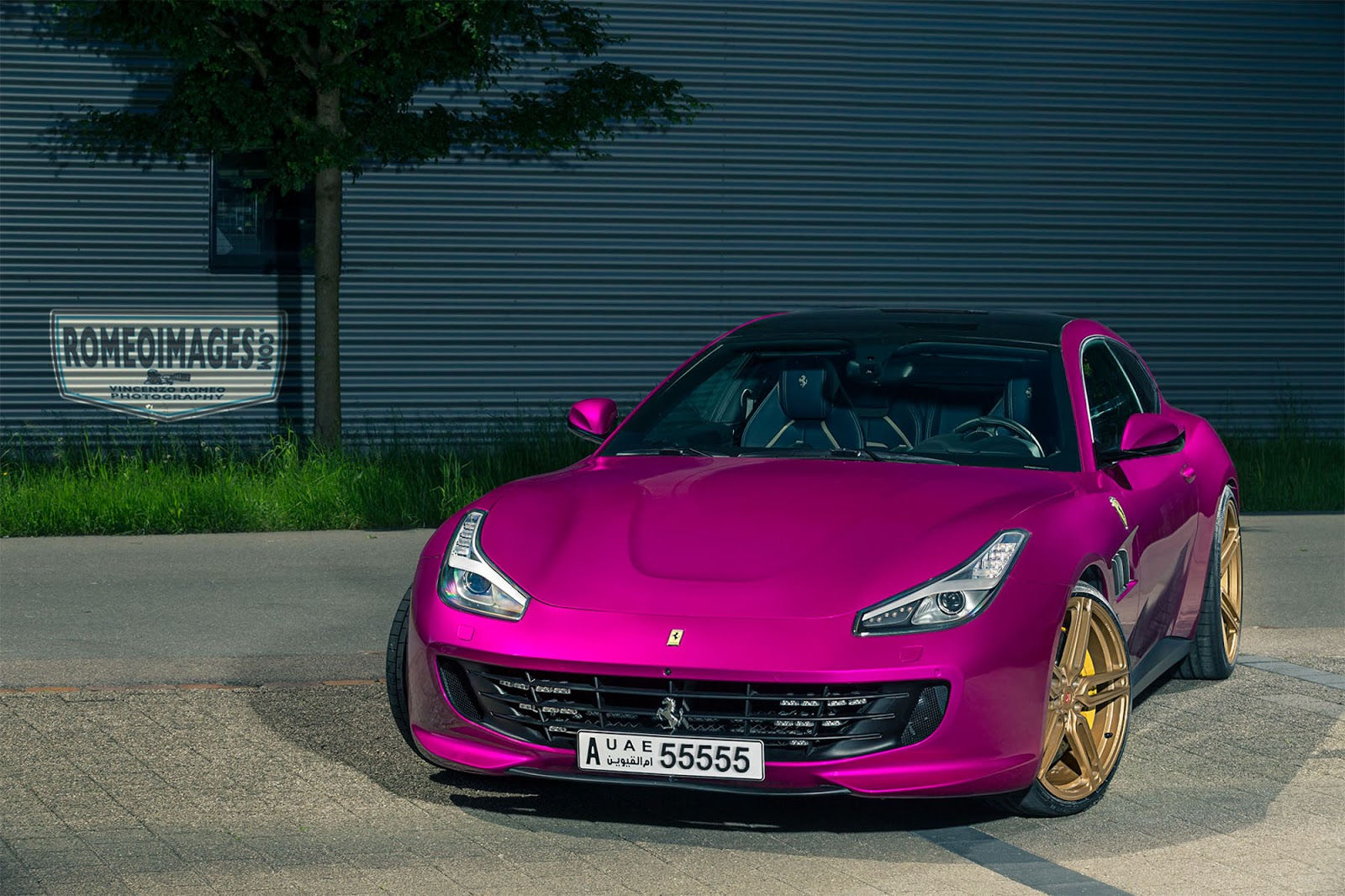 Wallpaper #AXcnJpMB-pgBXx60gaFa84 Pink Ferrari Gtc4lusso Goes Against Ferrari Brand Rule