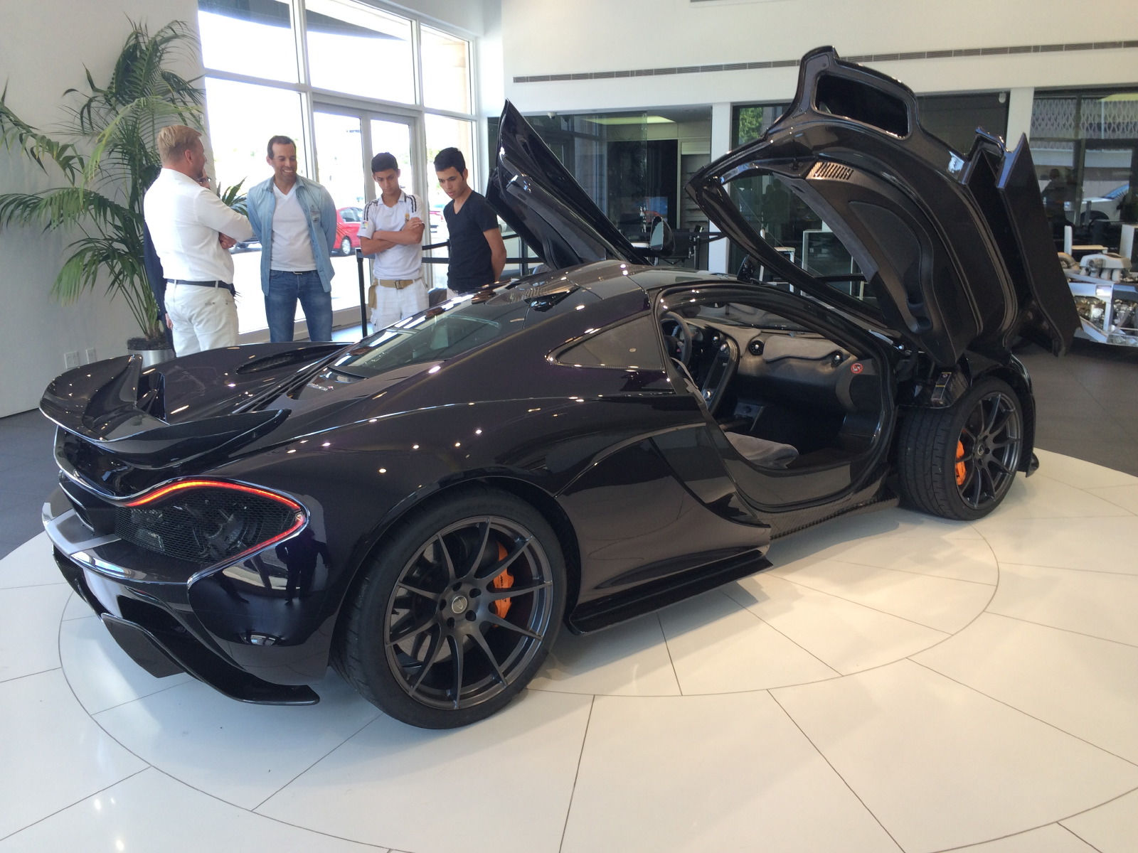 Wallpaper #bWhyIZMBSpphPi3-IzBD172 Mclaren P1 Showing at the Collection Coral Gables Fl Dragtimescom