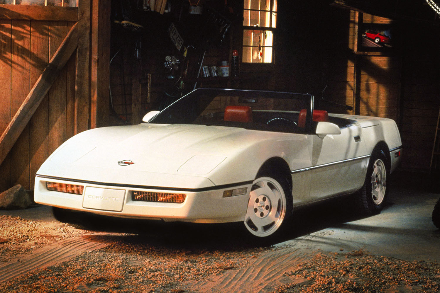 Wallpaper #q2dJDJMBSpphPi3-fd2b70 The 1984 1996 Chevrolet Corvette C4 is a Classic Sports Car Steal