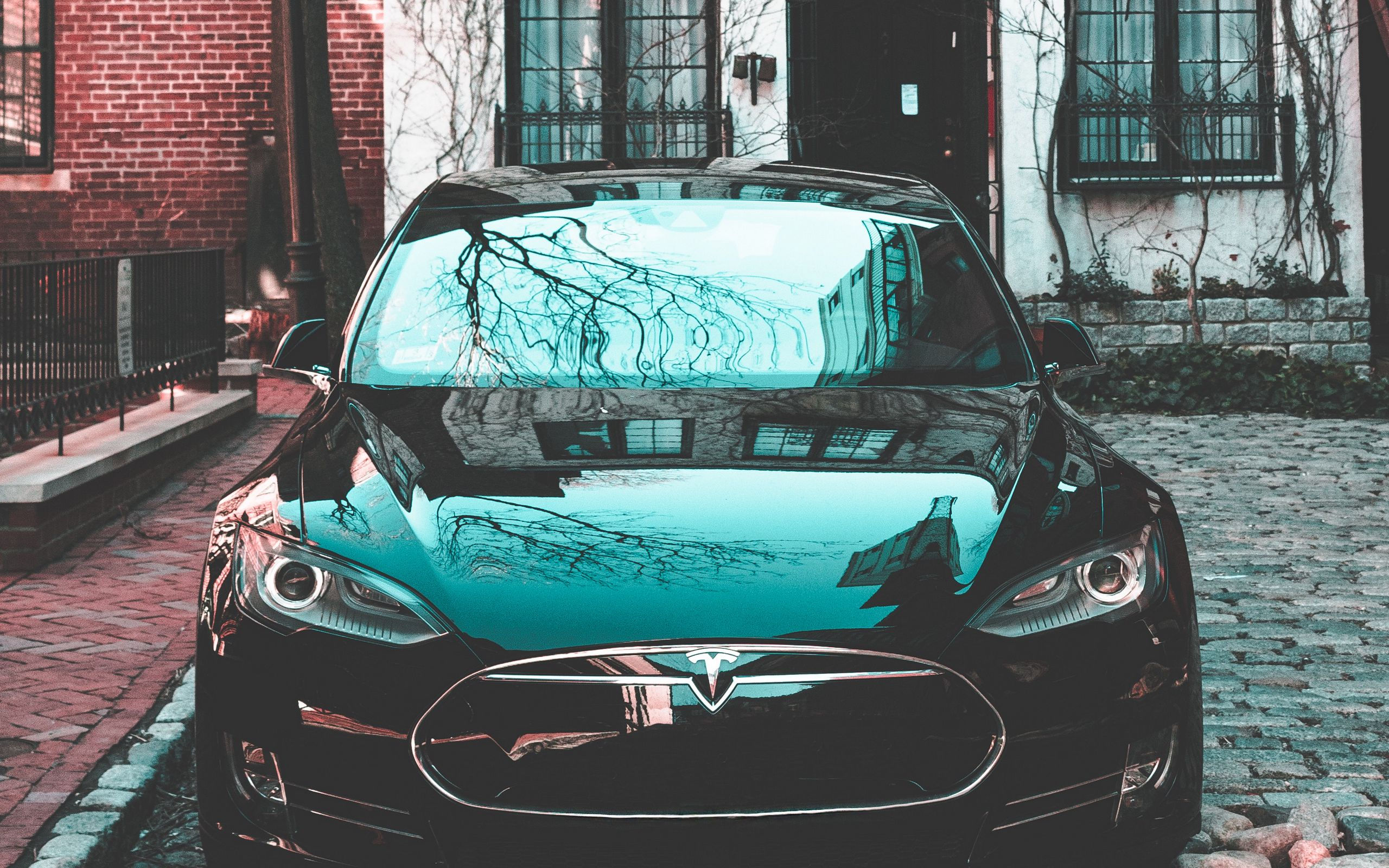 Wallpaper #QWd37pIBSpphPi3-ql0r362 Download Wallpaper 2560x1600 Car Front View Street Stylish