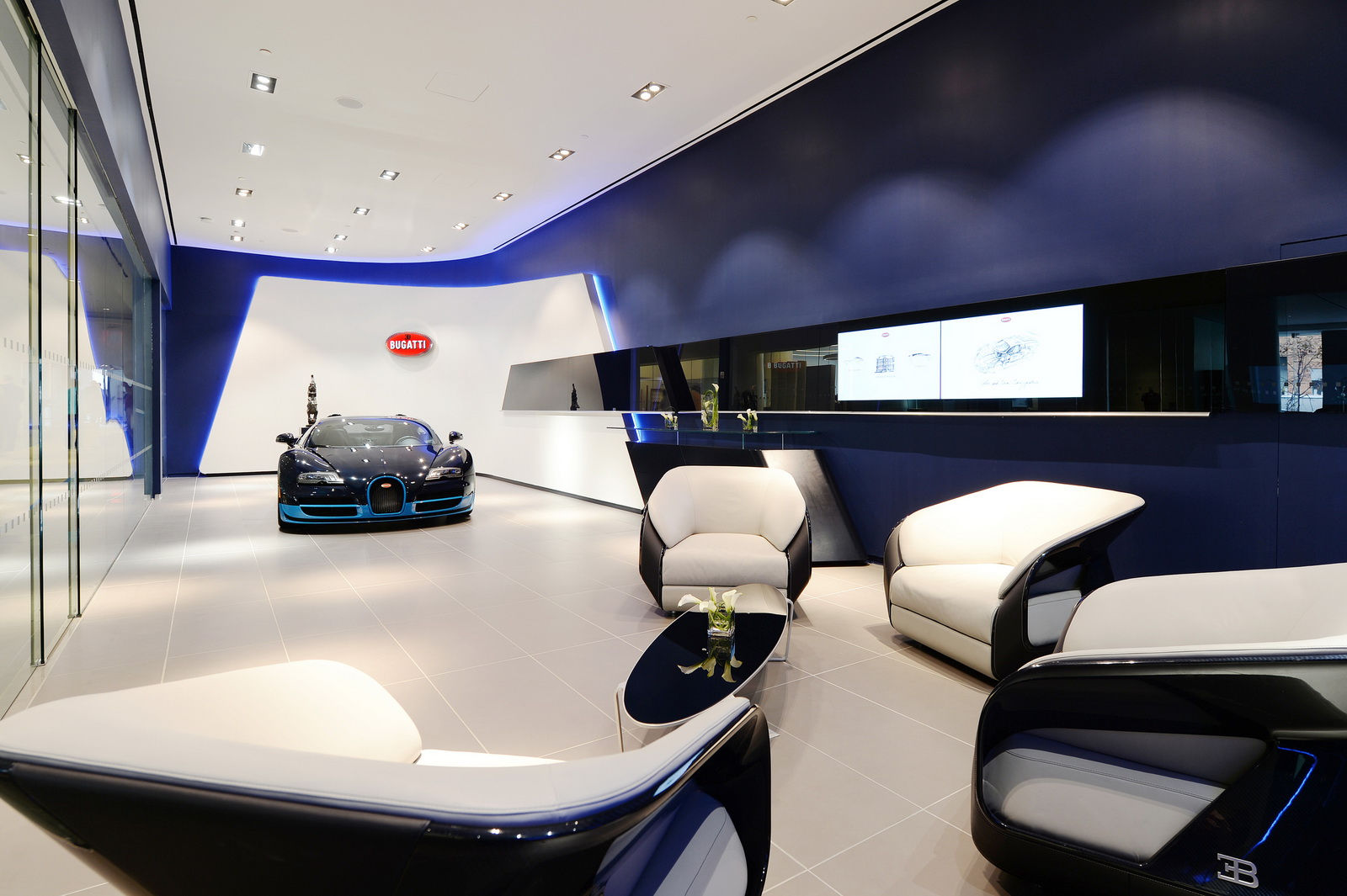 Wallpaper #L2e38ZIBSpphPi3-am2y96 Bugatti Abriu Dois Novos Luxuosos Showrooms