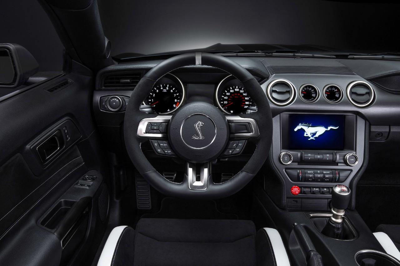 Wallpaper #driY3JIBJvJKYCmENPxe353 1999 Ford Mustang GT Interior
